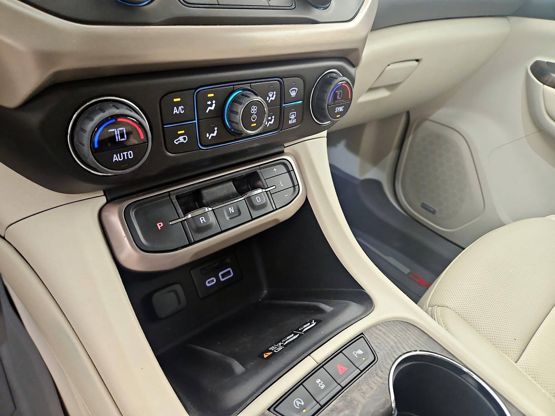 Thumbnail: 2023 GMC Acadia - 15