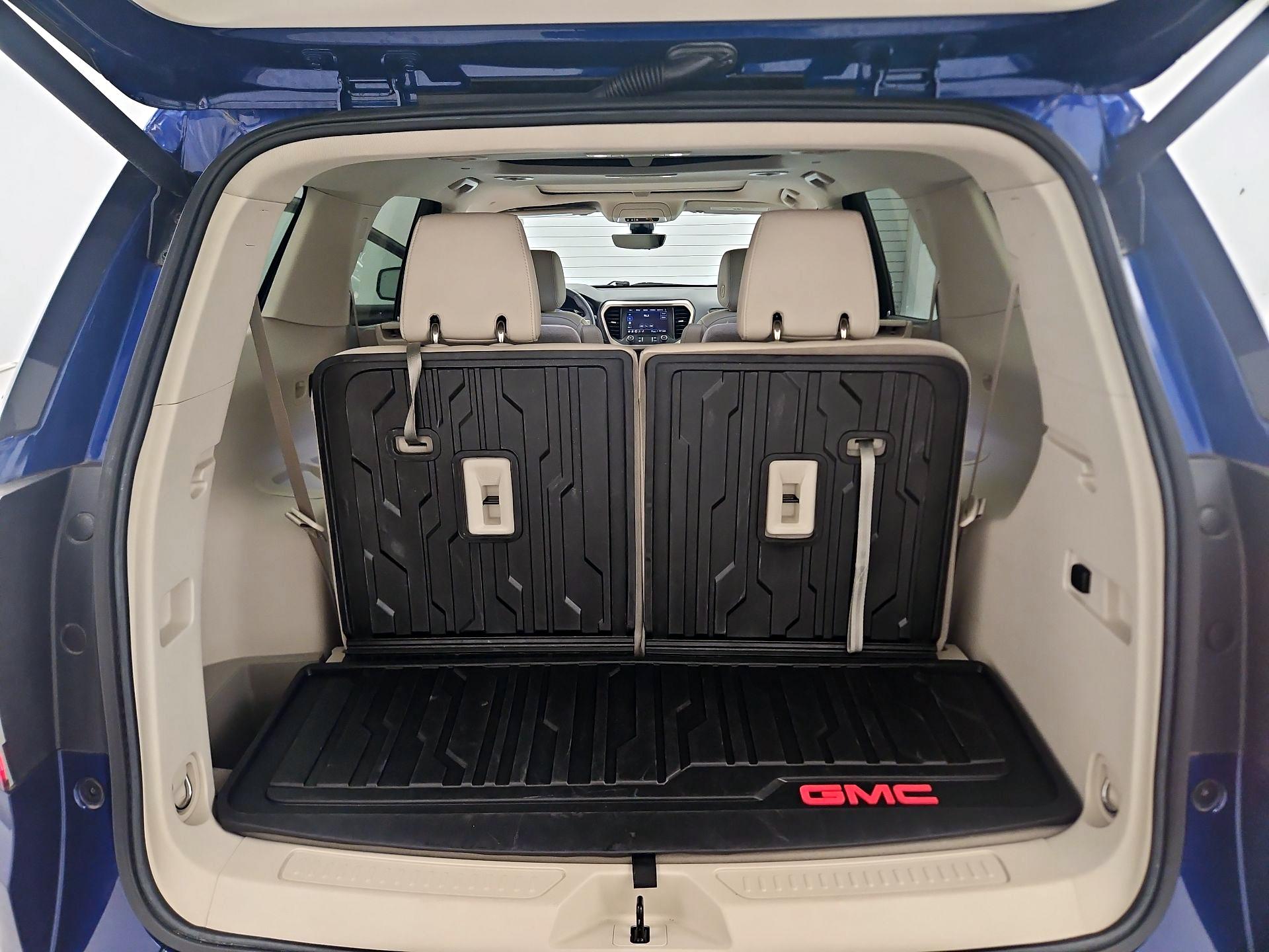 Thumbnail: 2023 GMC Acadia - 17