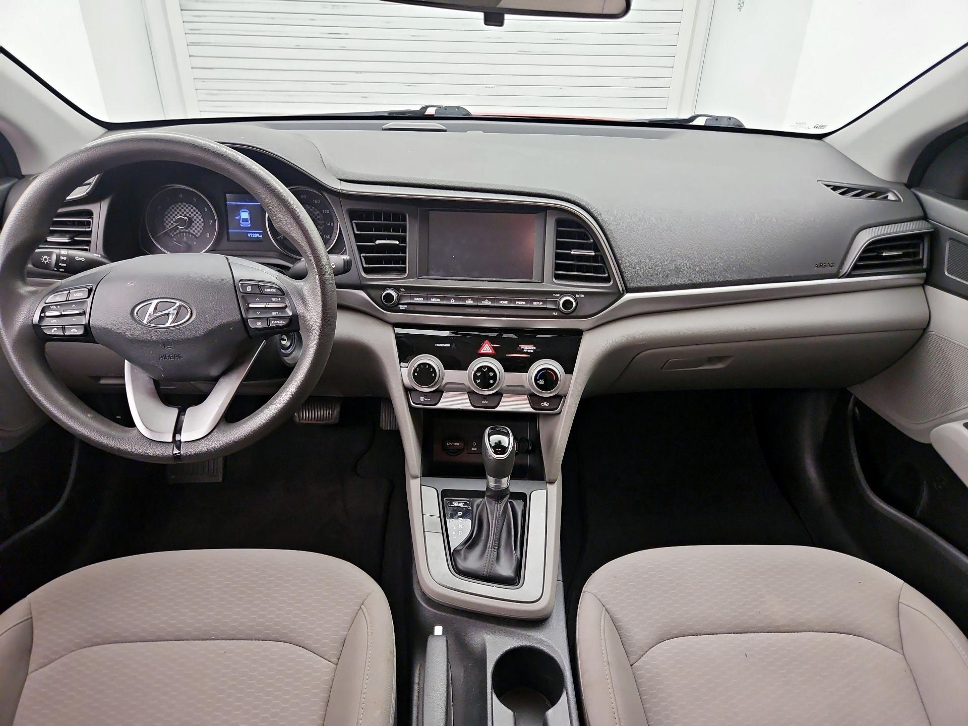 Thumbnail: 2019 Hyundai Elantra - 9