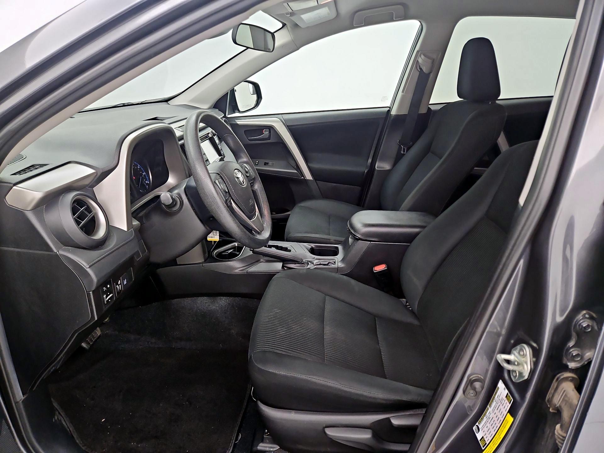 Thumbnail: 2018 Toyota RAV4 - 11