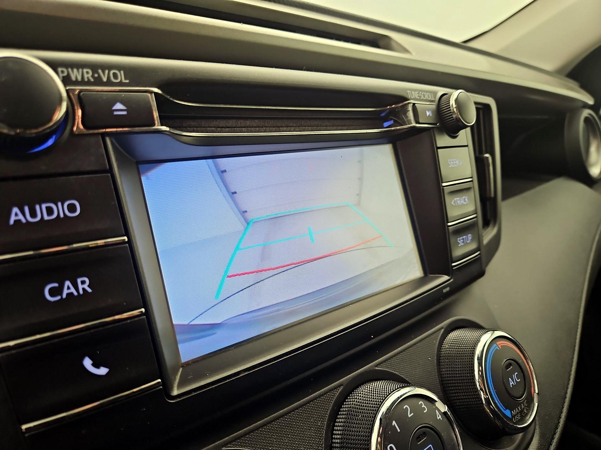 Thumbnail: 2018 Toyota RAV4 - 14