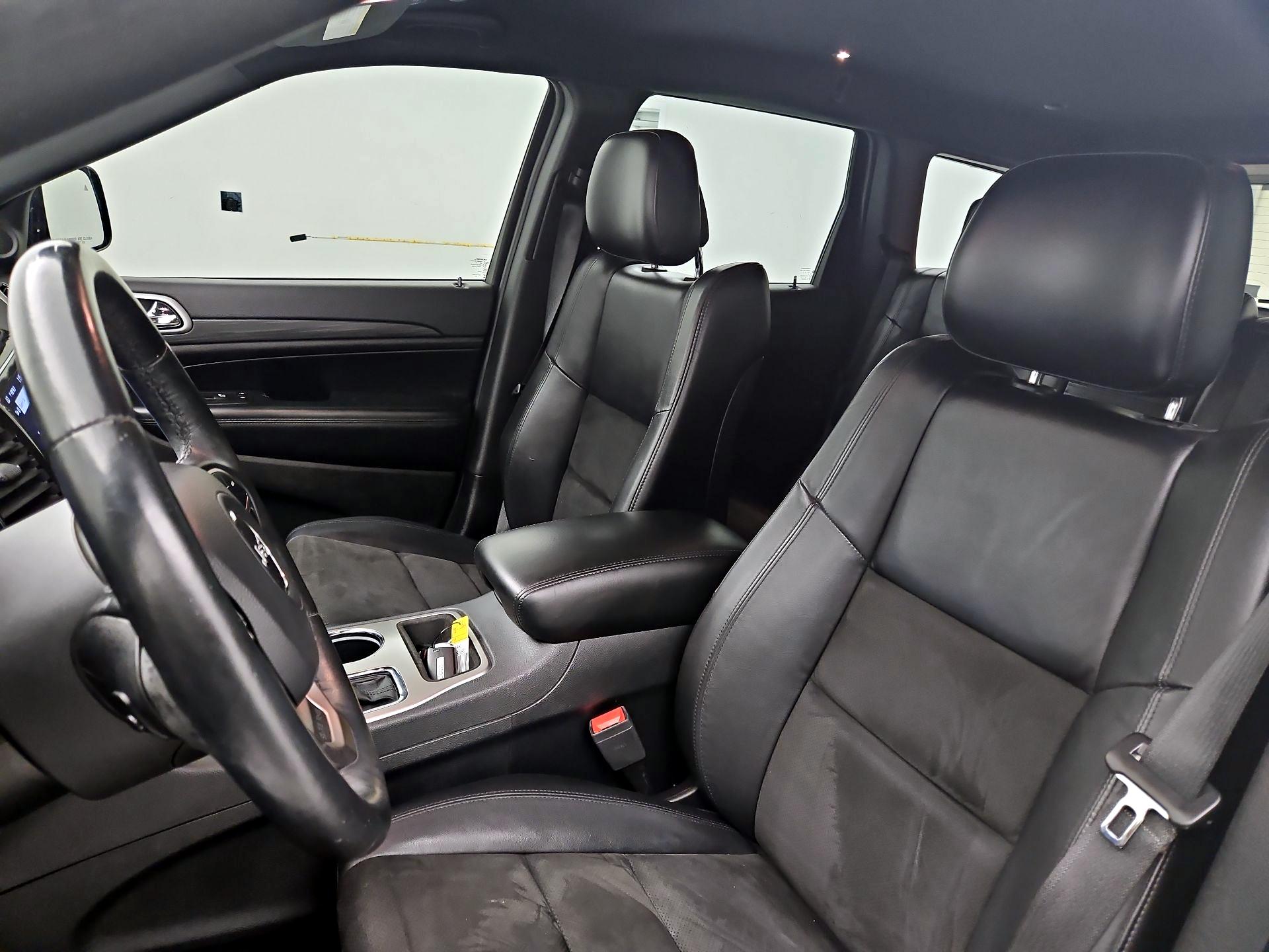 Thumbnail: 2019 Jeep Grand Cherokee - 11