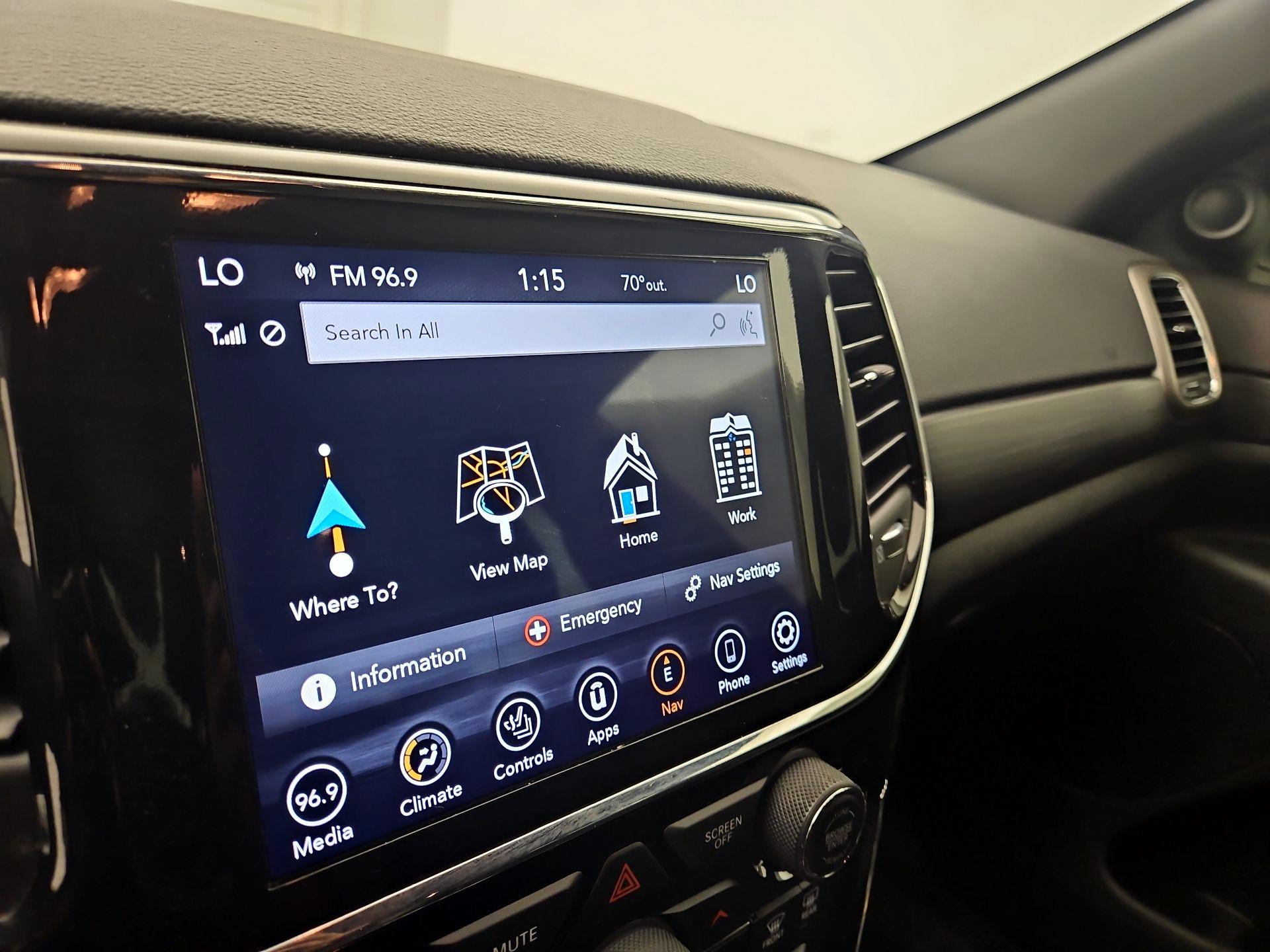 Thumbnail: 2019 Jeep Grand Cherokee - 14