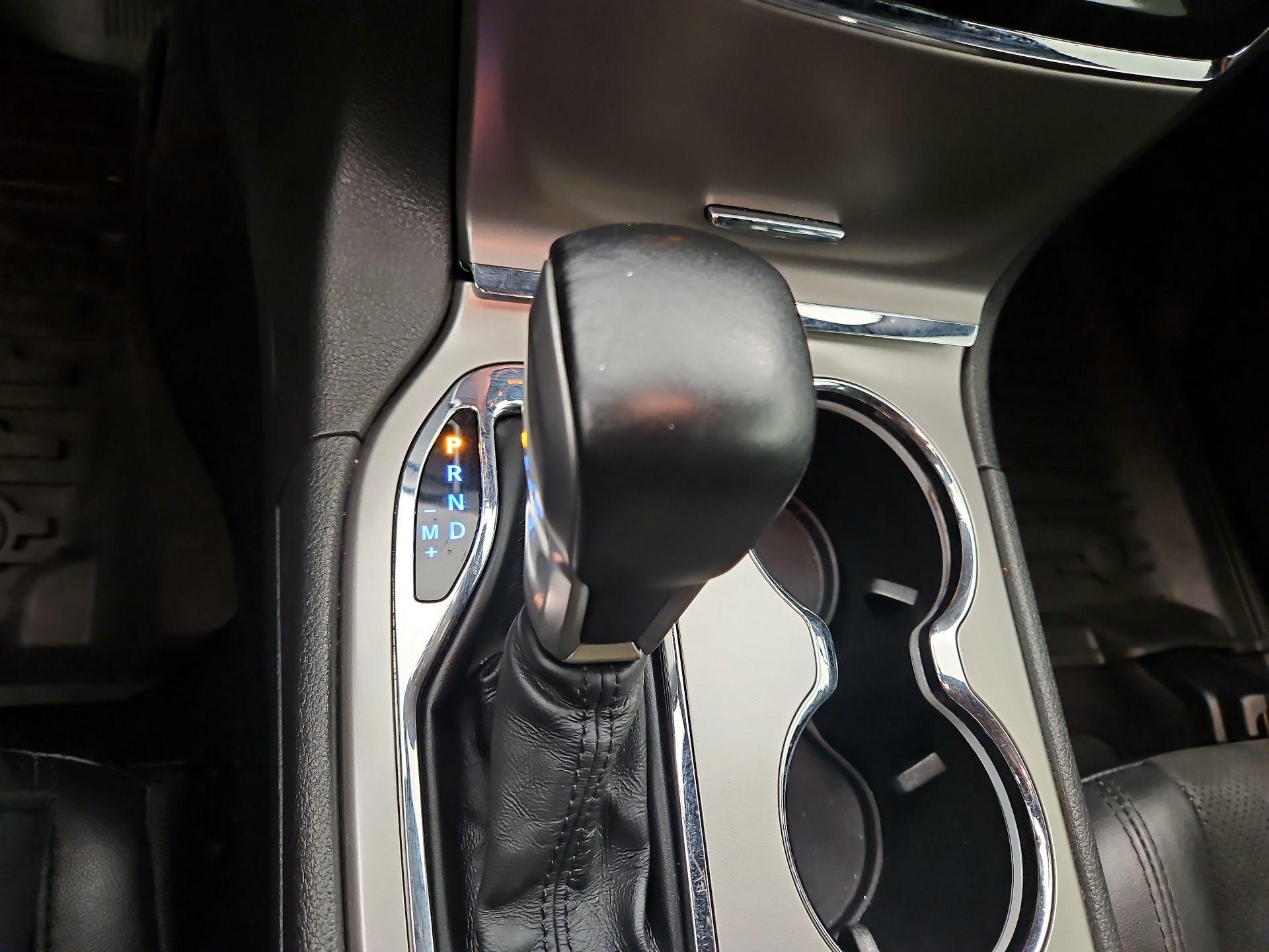 Thumbnail: 2019 Jeep Grand Cherokee - 18