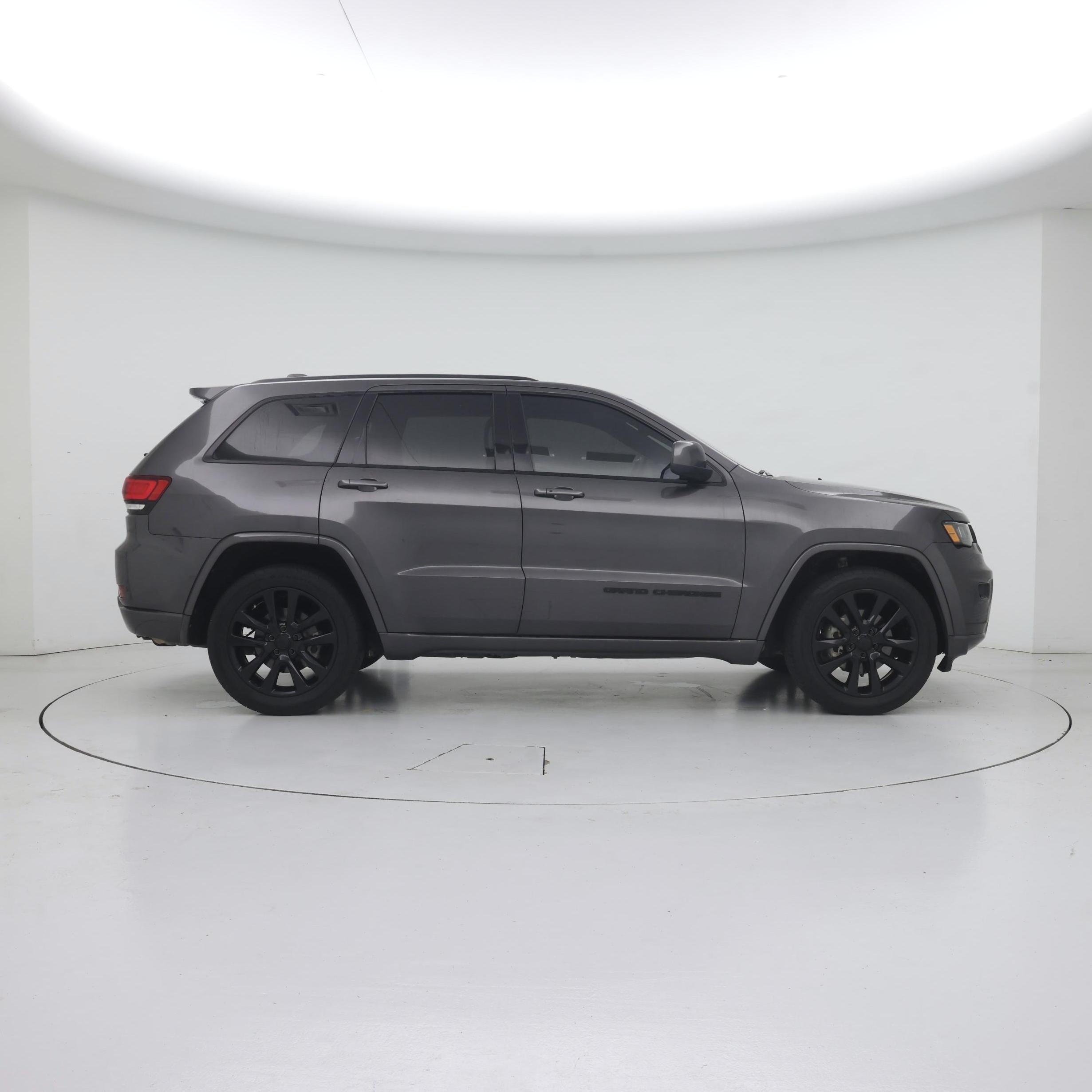 Thumbnail: 2019 Jeep Grand Cherokee - 7
