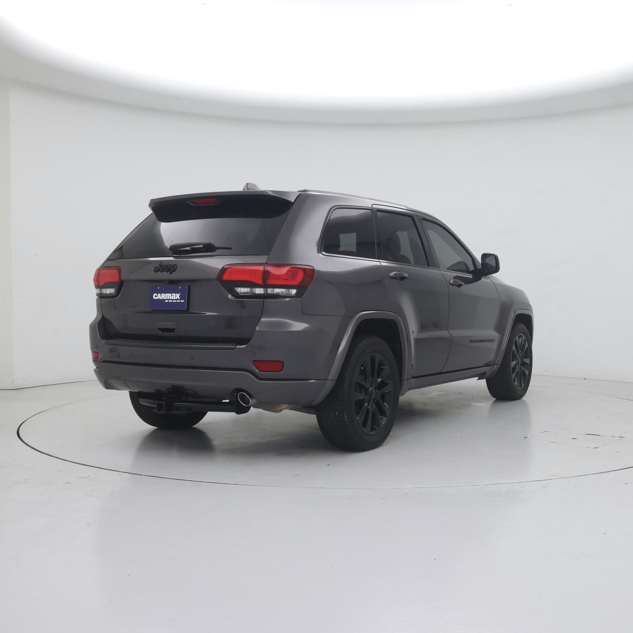Thumbnail: 2019 Jeep Grand Cherokee - 8
