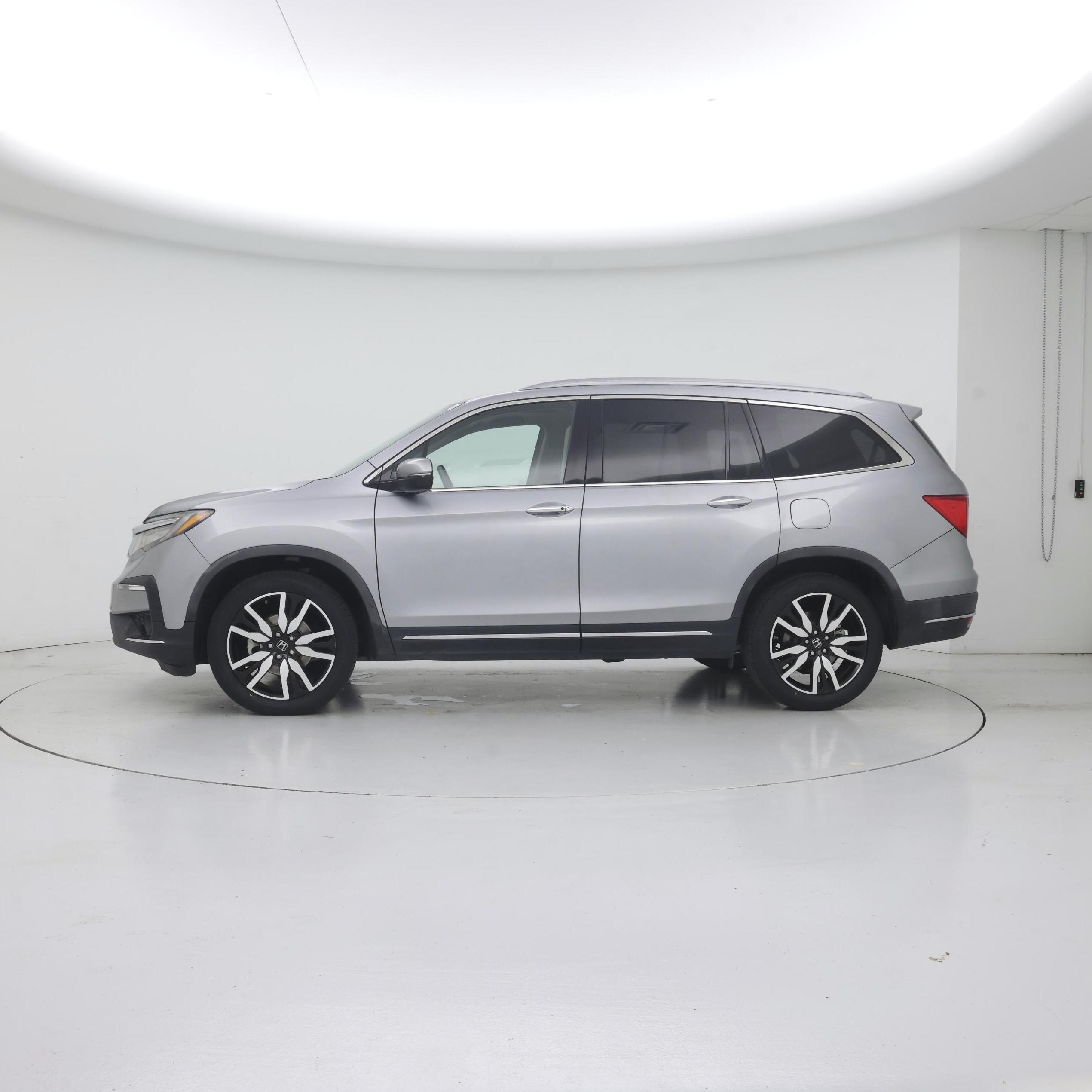 Thumbnail: 2019 Honda Pilot - 3