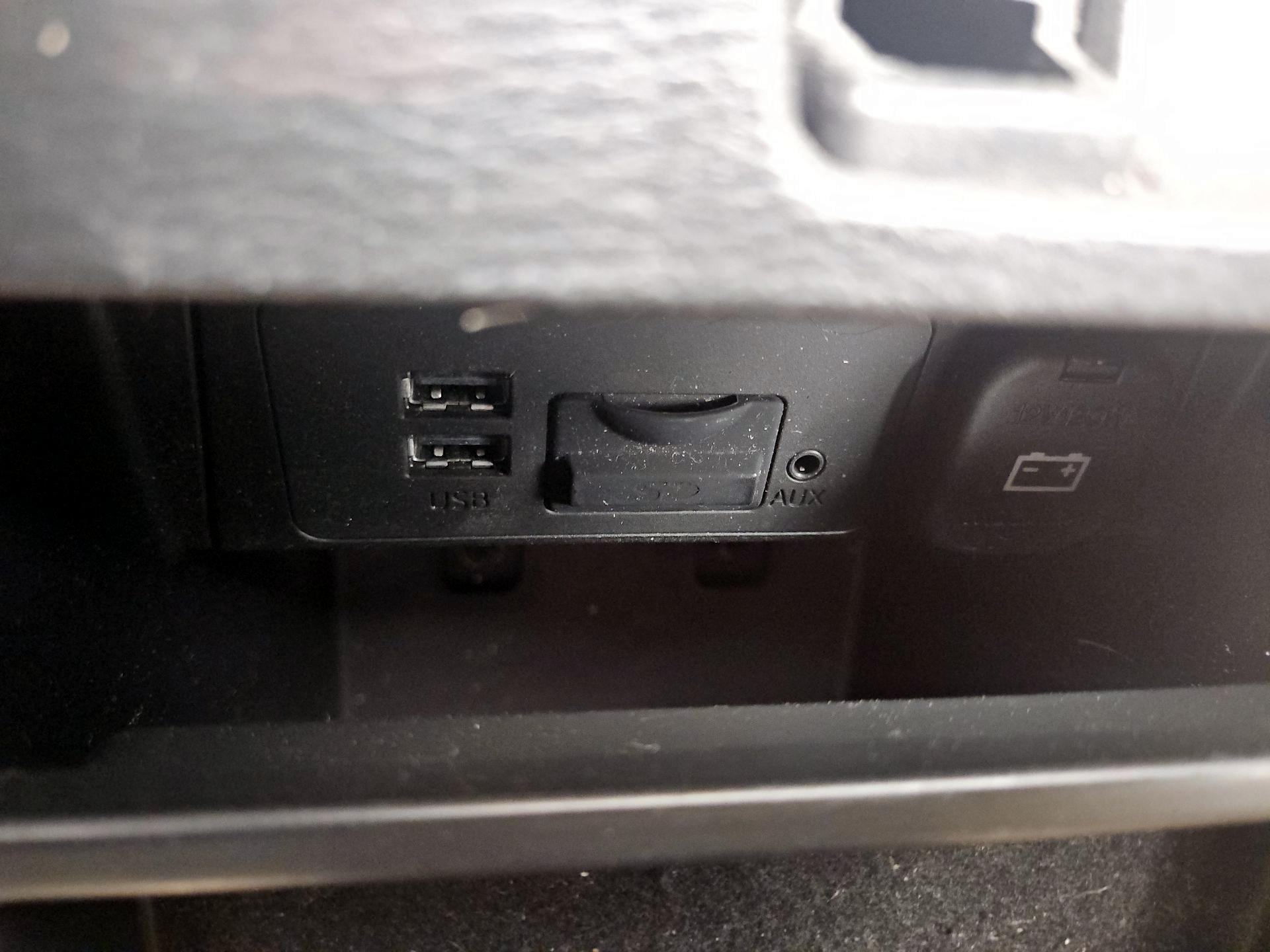 Thumbnail: 2016 Mazda Mazda3 - 18