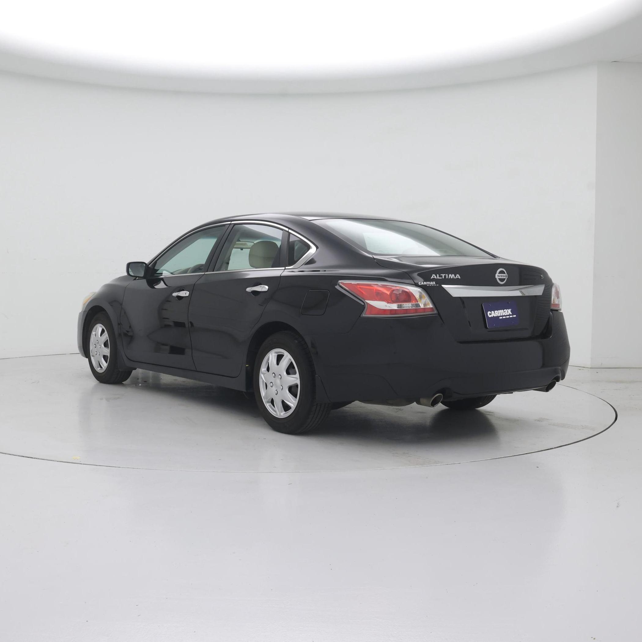 Thumbnail: 2015 Nissan Altima - 2
