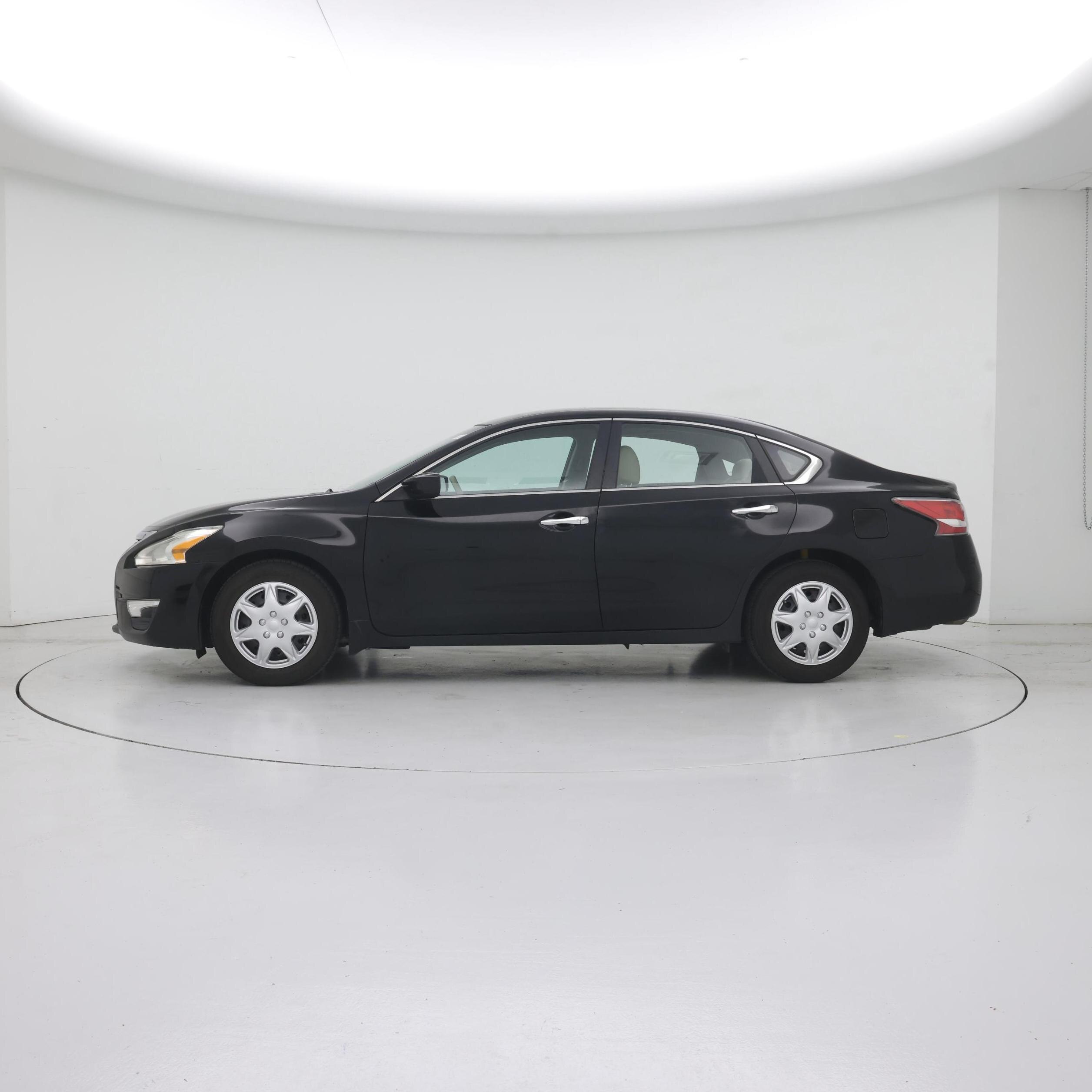 Thumbnail: 2015 Nissan Altima - 3