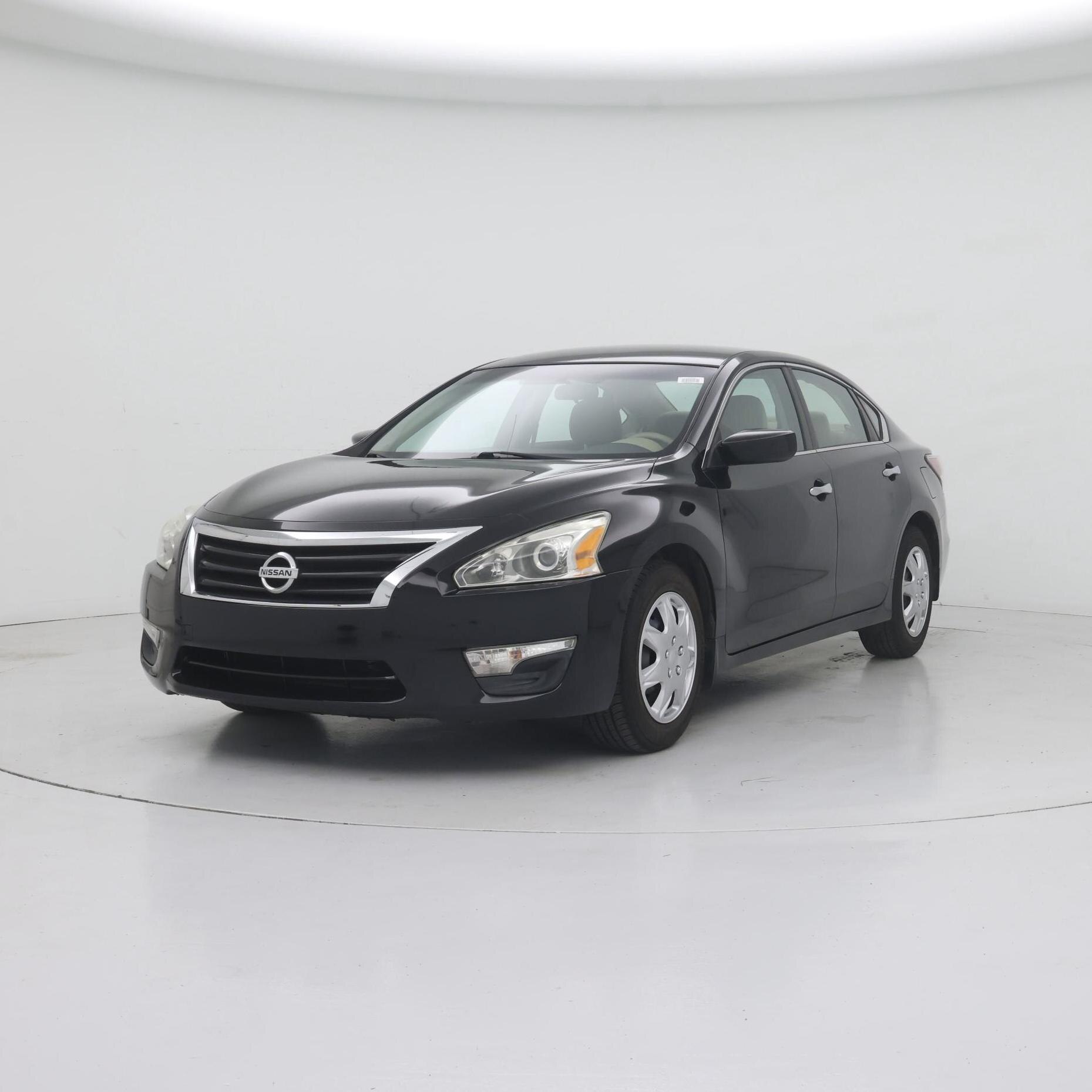 Thumbnail: 2015 Nissan Altima - 4