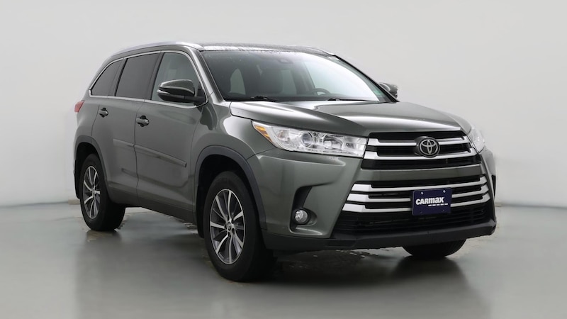 2019 Toyota Highlander XLE Hero Image