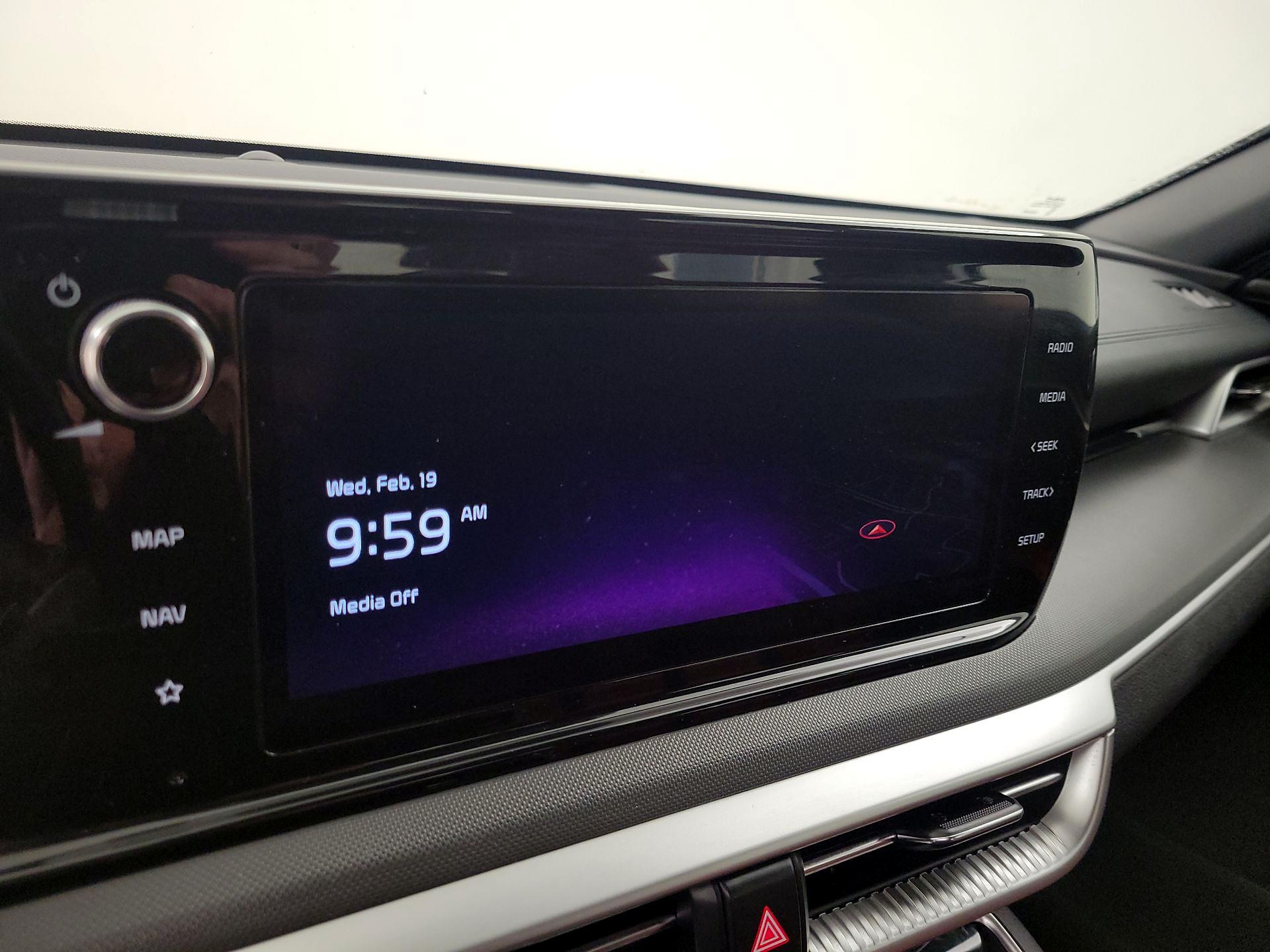 Thumbnail: 2023 Kia K5 - 16