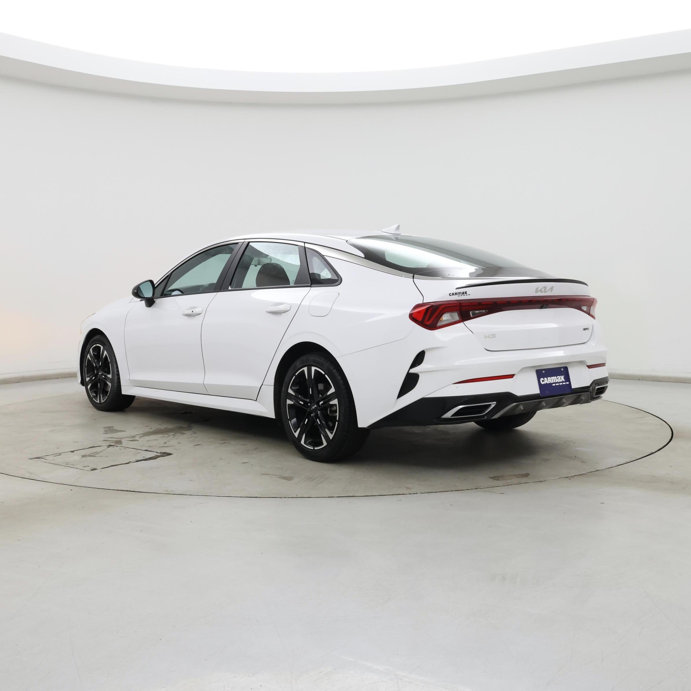 Thumbnail: 2023 Kia K5 - 2