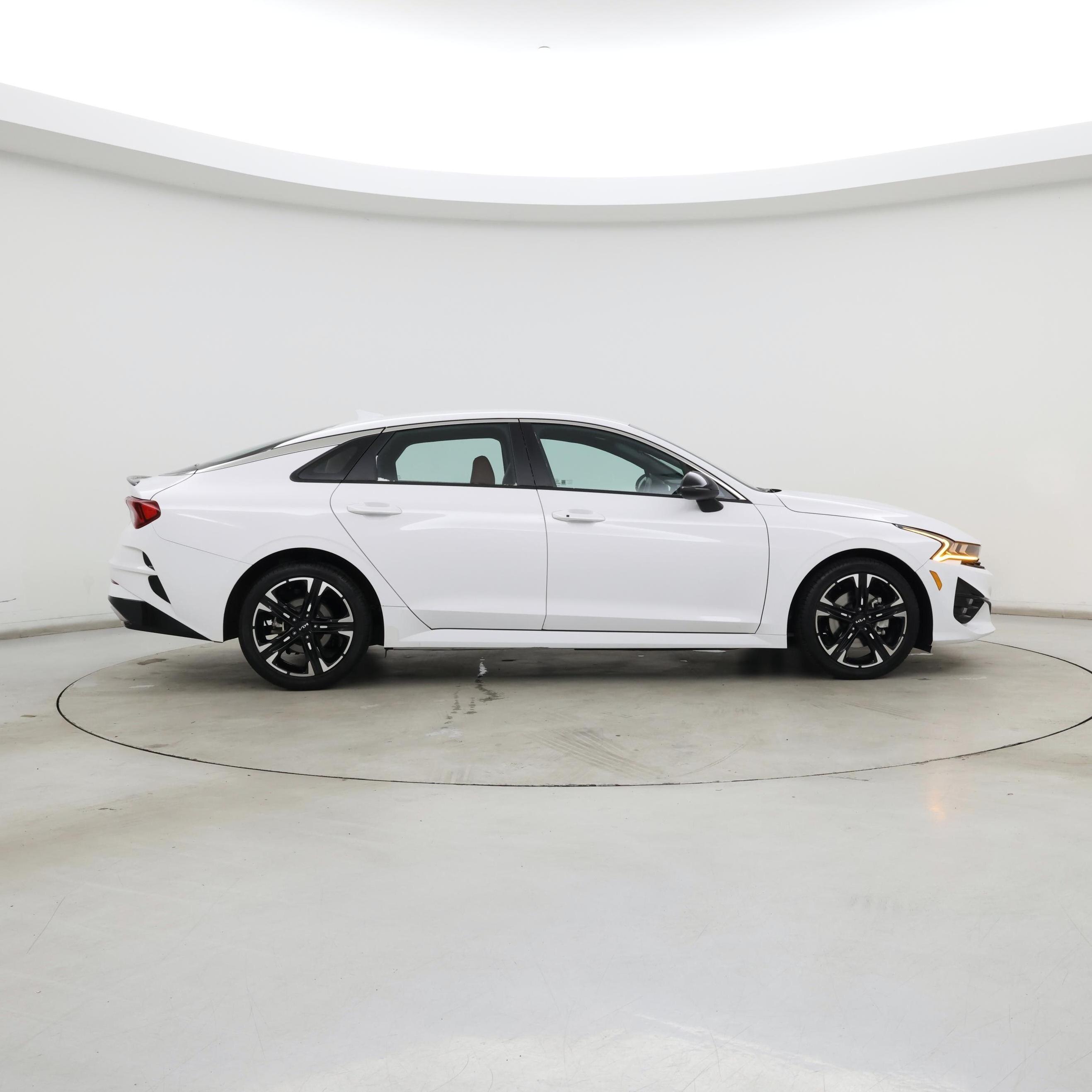 Thumbnail: 2023 Kia K5 - 7