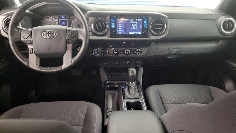 2016 Toyota Tacoma TRD Sport 9