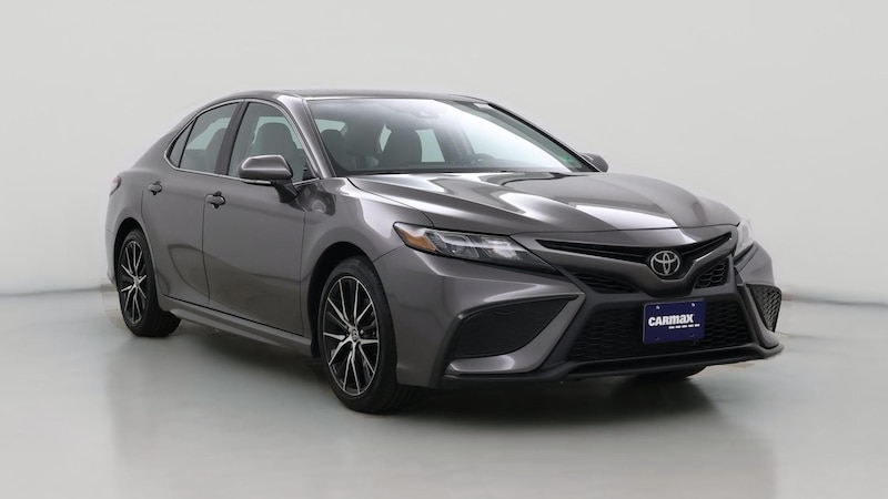 2024 Toyota Camry SE Hero Image