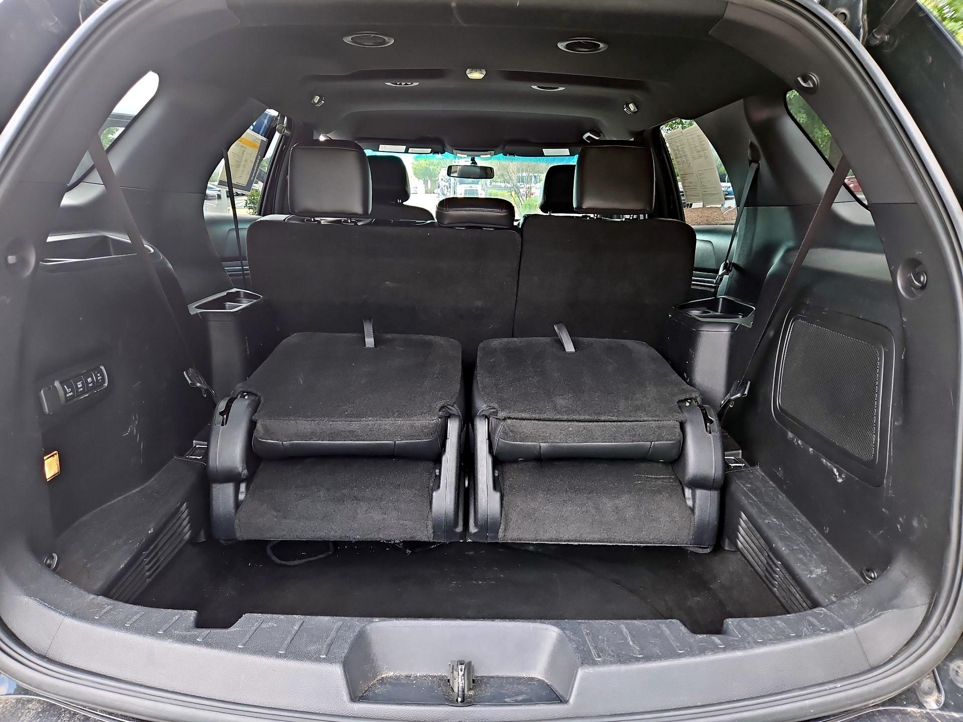Thumbnail: 2016 Ford Explorer - 17