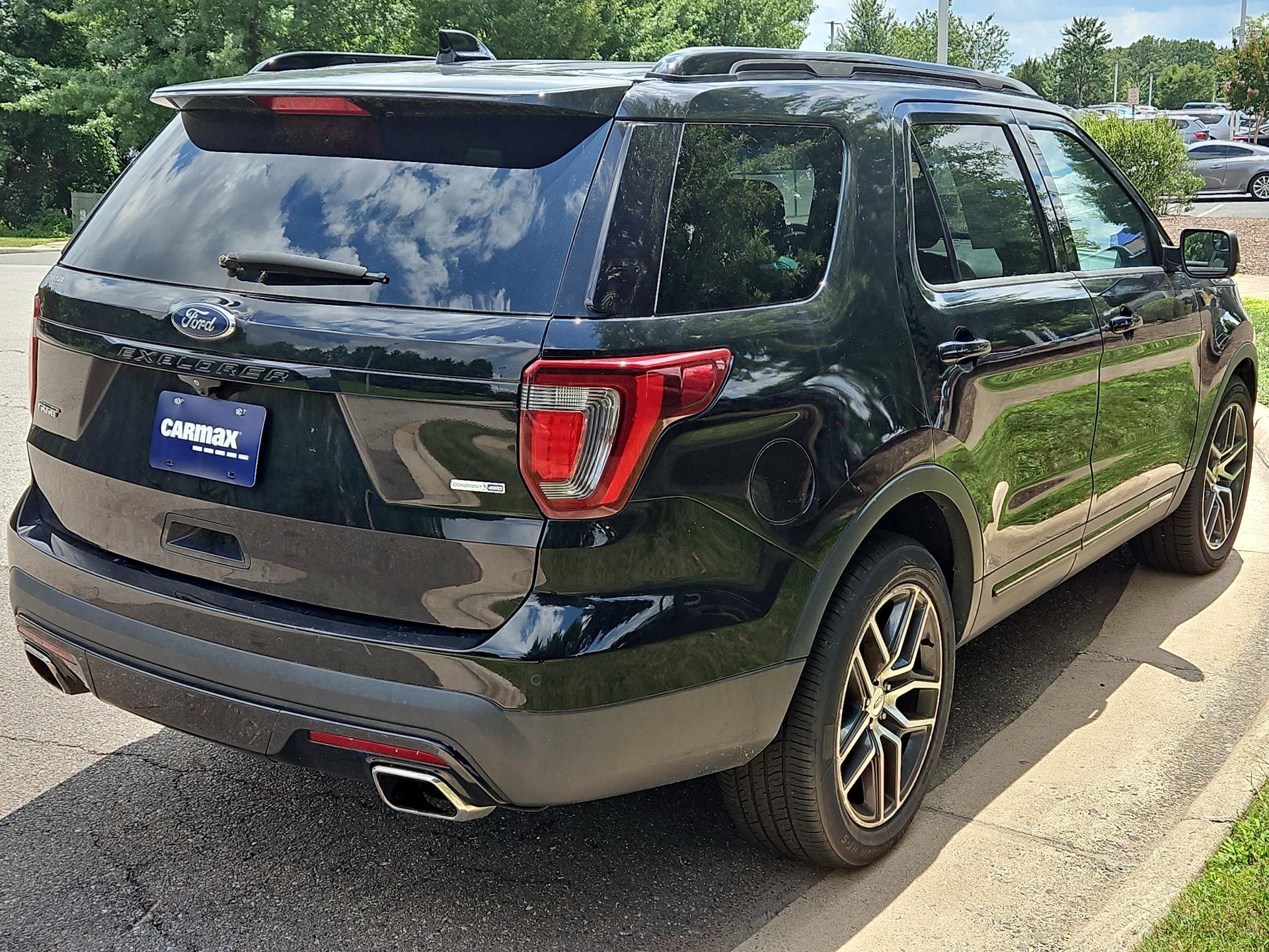 Thumbnail: 2016 Ford Explorer - 5