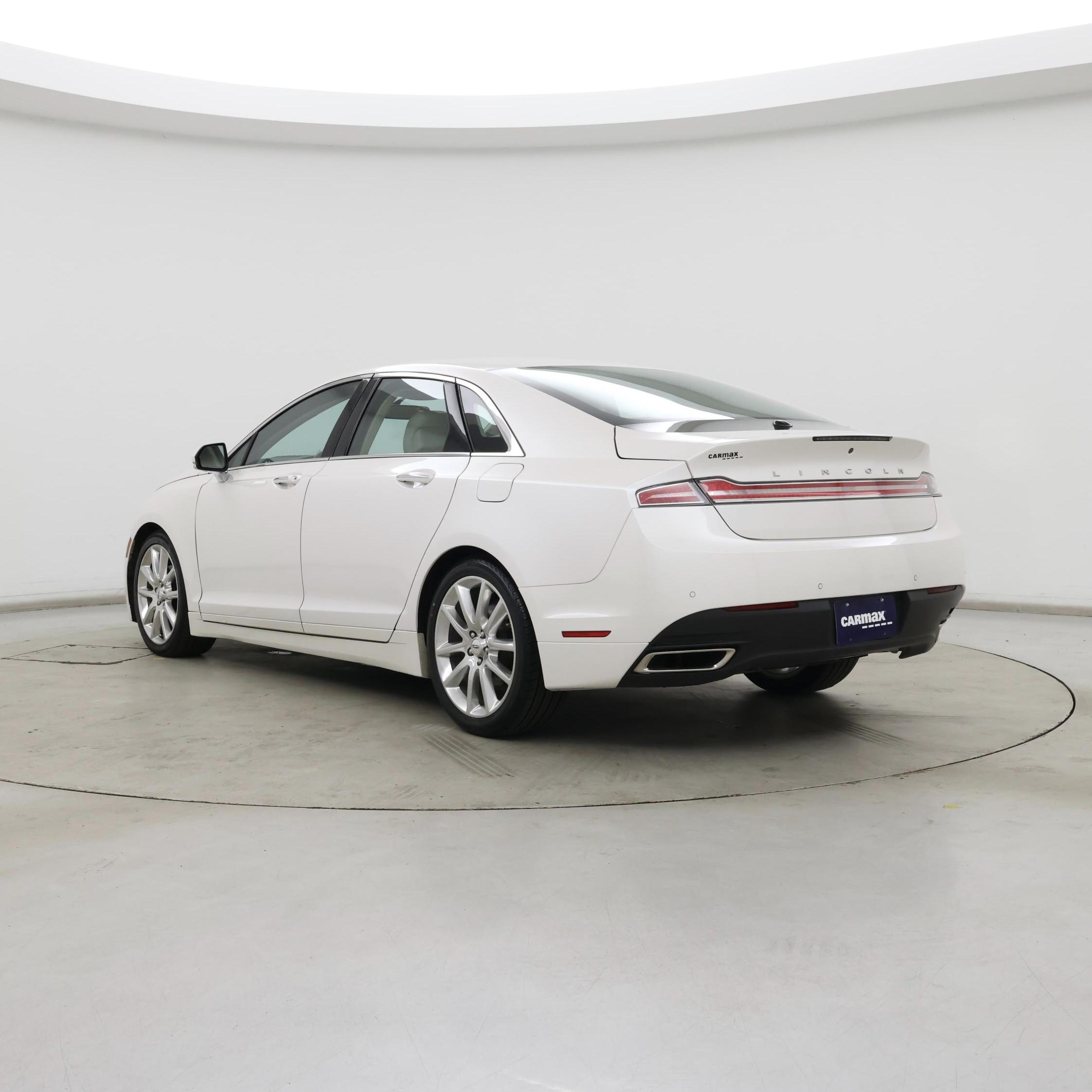 Thumbnail: 2016 Lincoln MKZ - 2