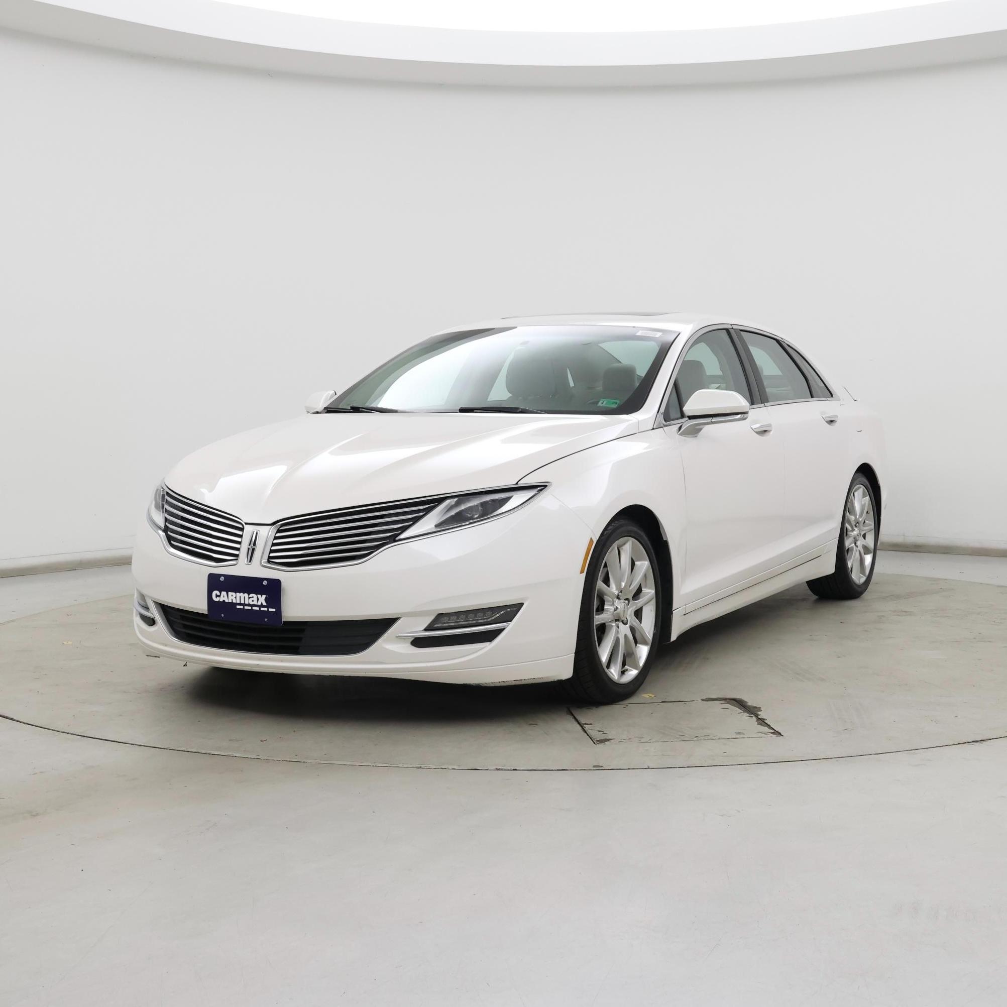 Thumbnail: 2016 Lincoln MKZ - 4