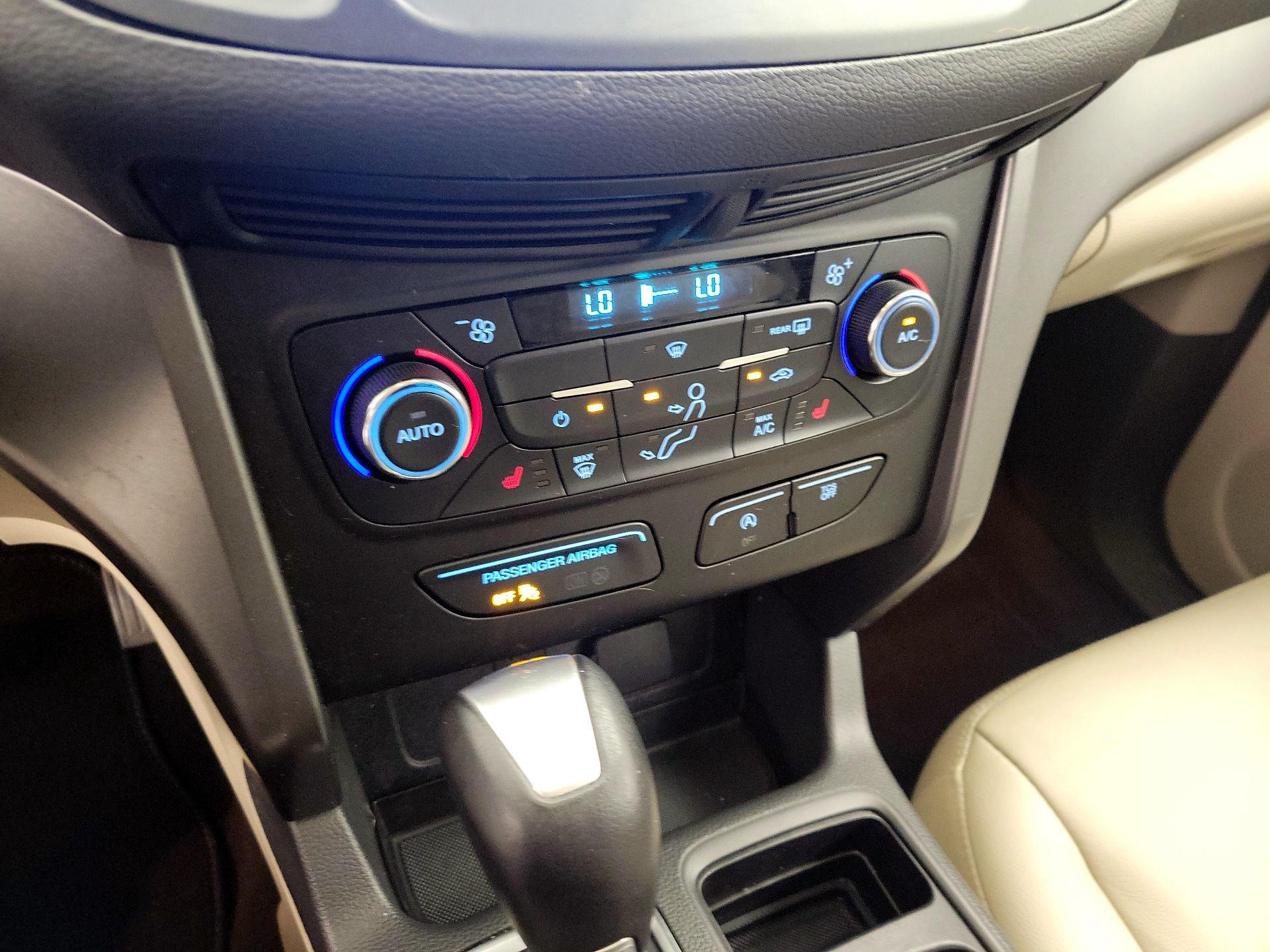 Thumbnail: 2017 Ford Escape - 16
