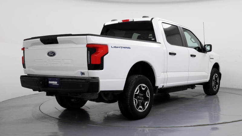 2022 Ford F-150 Lightning Pro 8