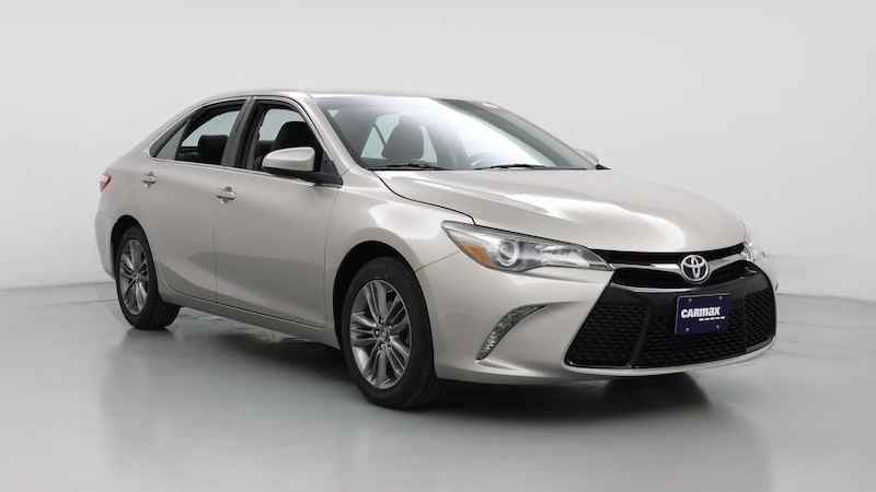 2016 Toyota Camry SE Hero Image