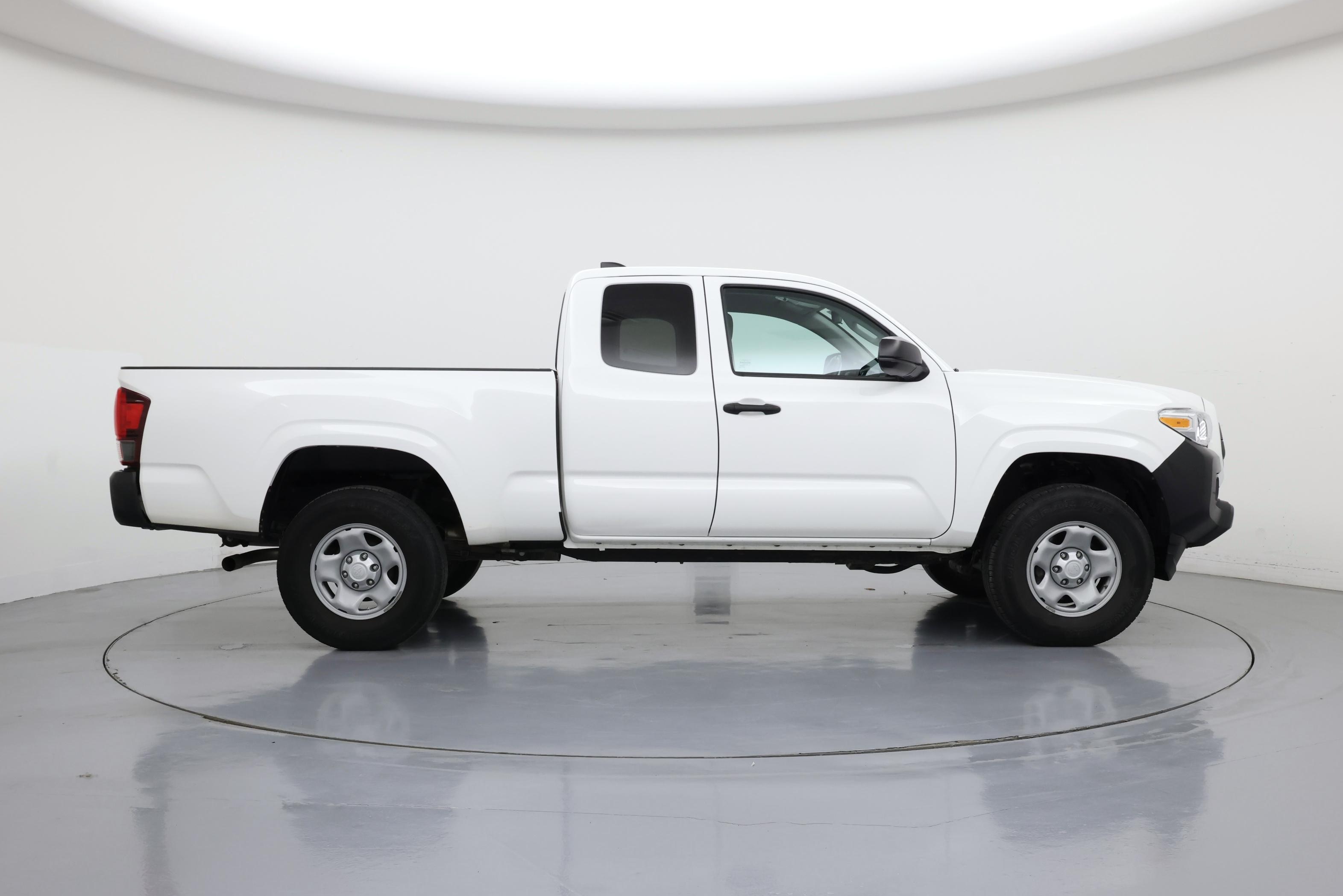 Thumbnail: 2022 Toyota Tacoma - 7