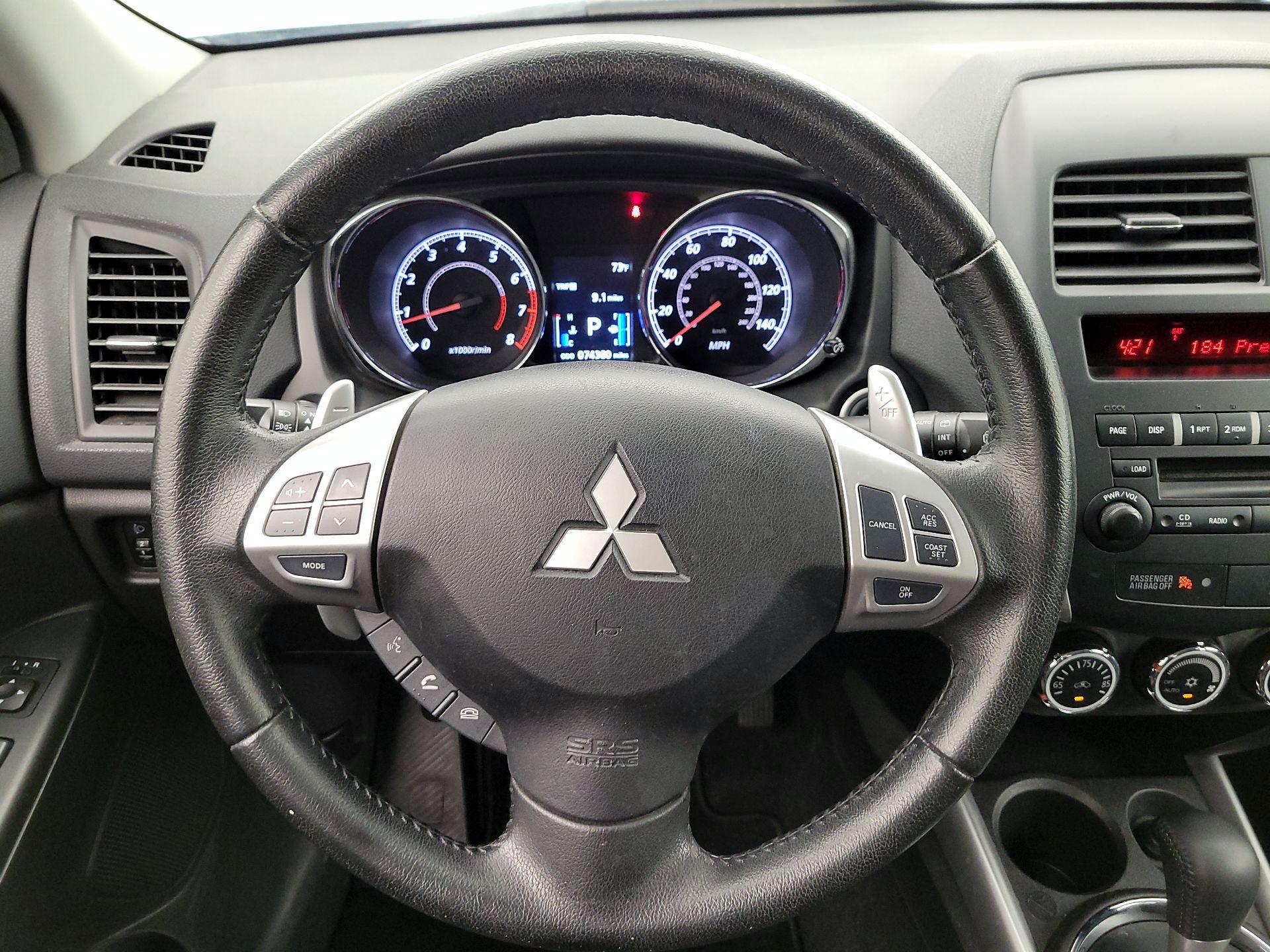Thumbnail: 2013 Mitsubishi Outlander Sport - 10
