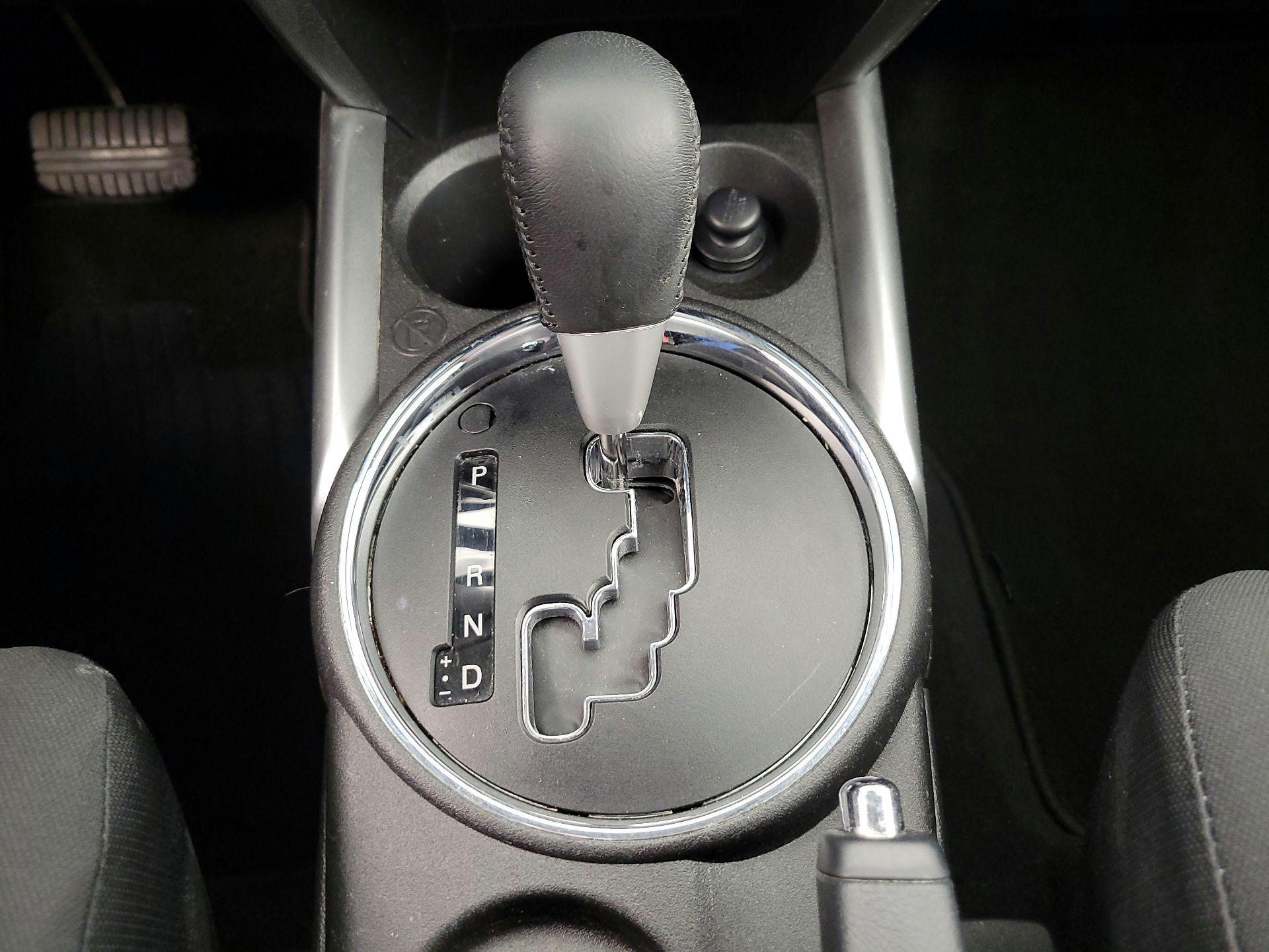 Thumbnail: 2013 Mitsubishi Outlander Sport - 16