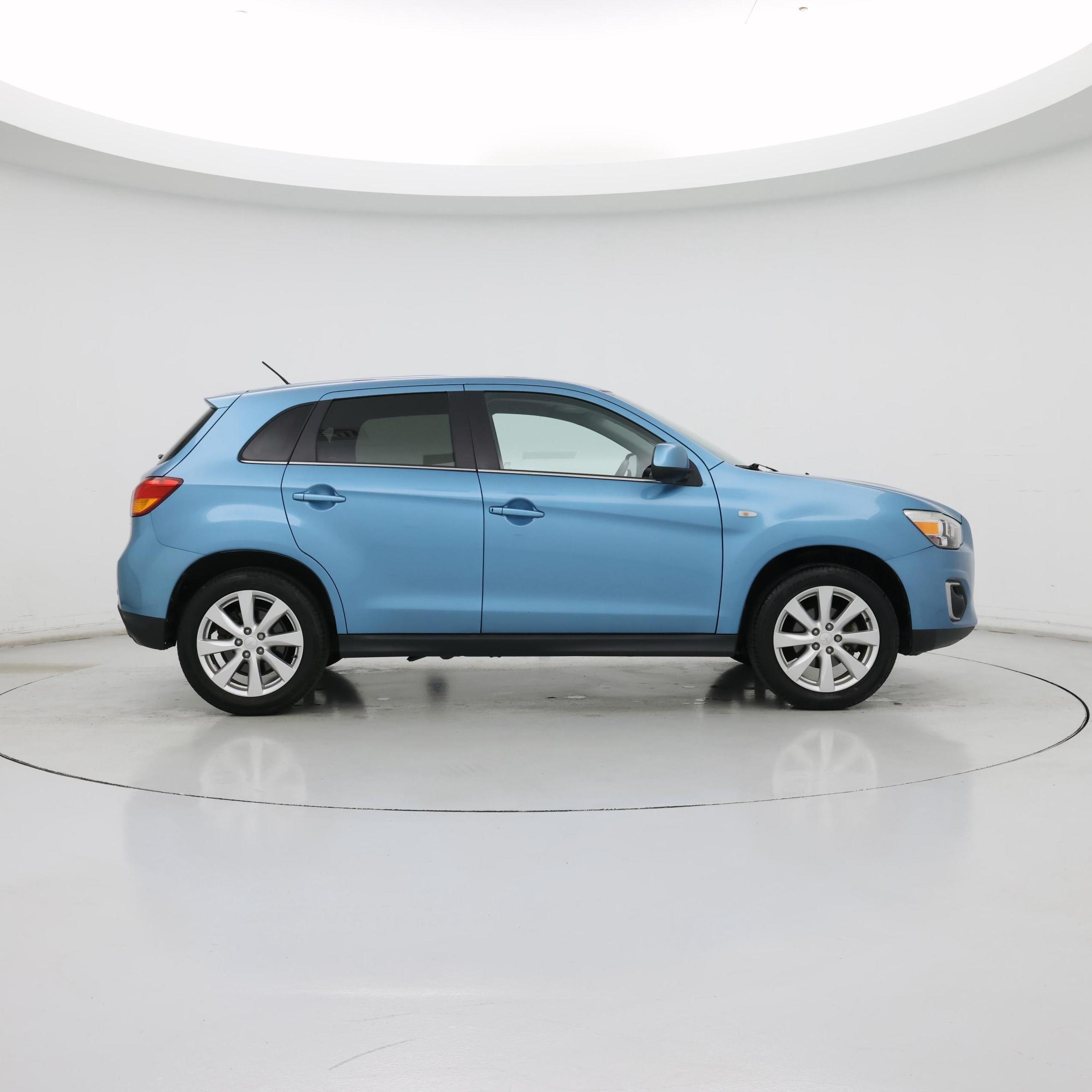 Thumbnail: 2013 Mitsubishi Outlander Sport - 7