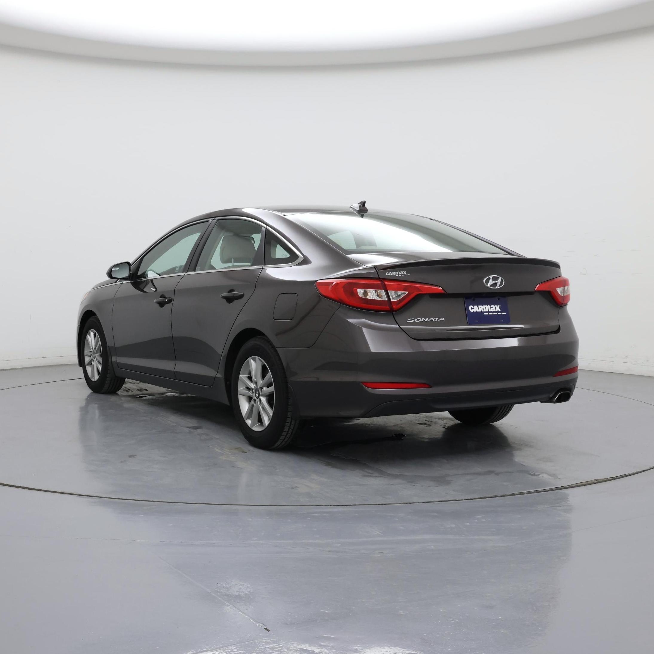 Thumbnail: 2015 Hyundai Sonata - 2