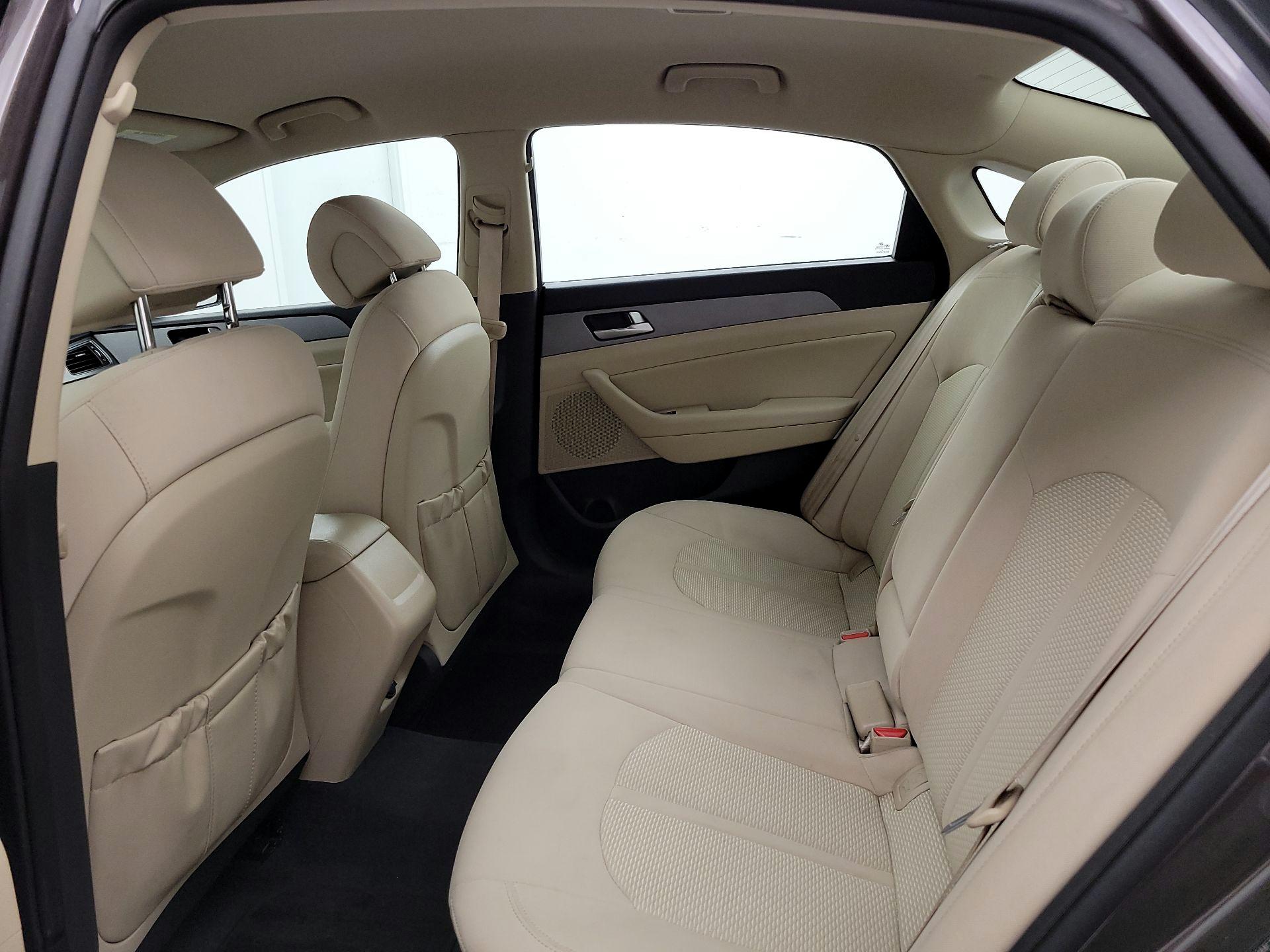 Thumbnail: 2015 Hyundai Sonata - 19