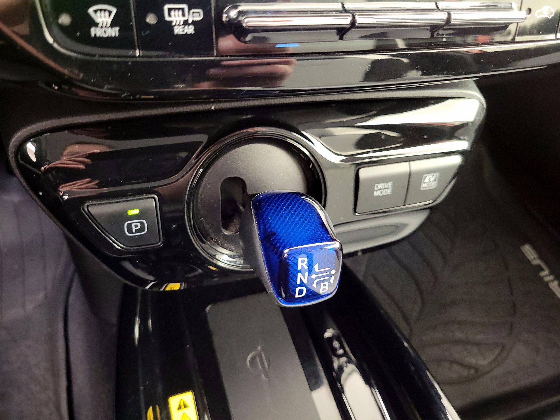Thumbnail: 2020 Toyota Prius - 17