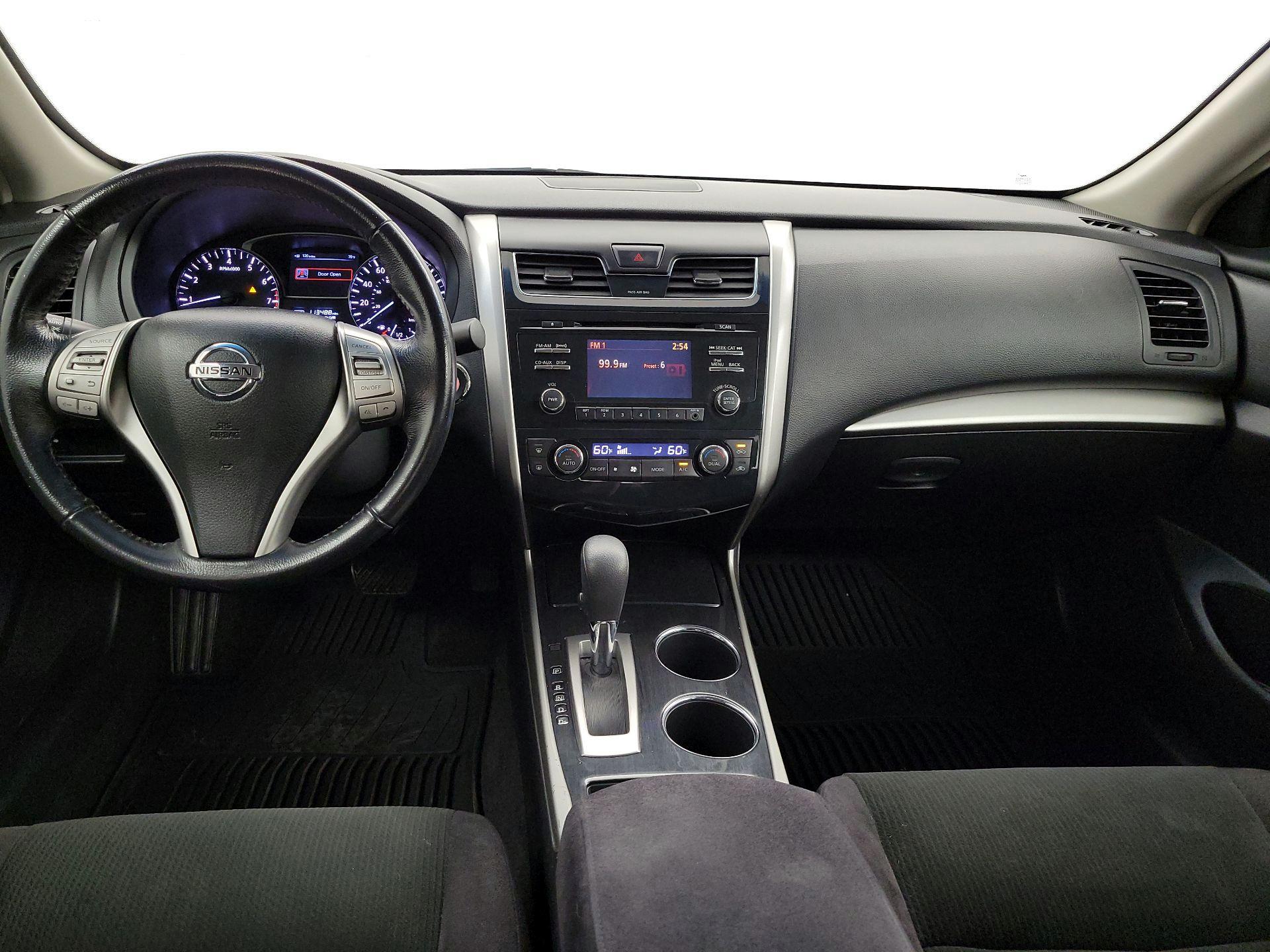 Thumbnail: 2013 Nissan Altima - 9
