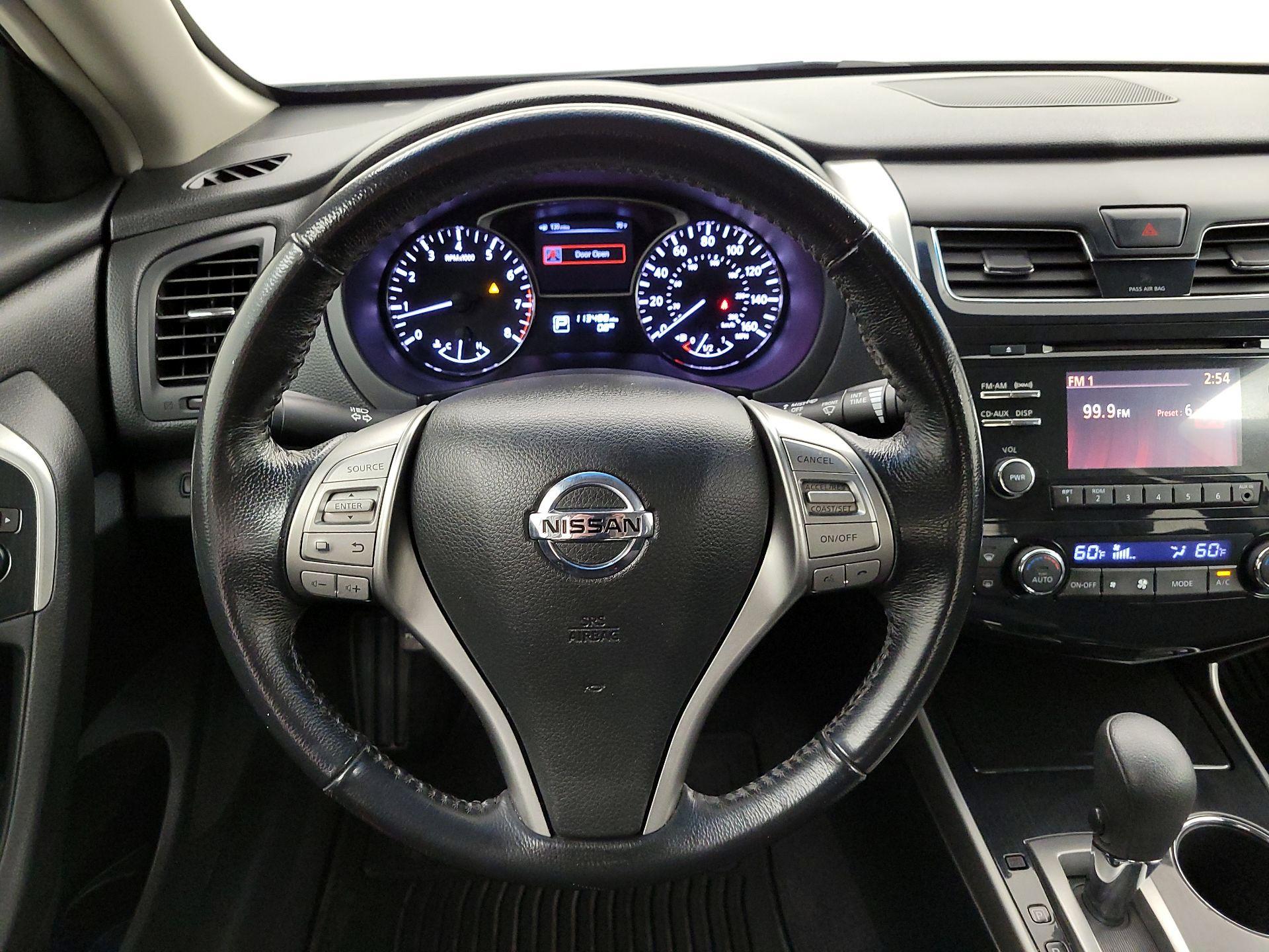 Thumbnail: 2013 Nissan Altima - 10