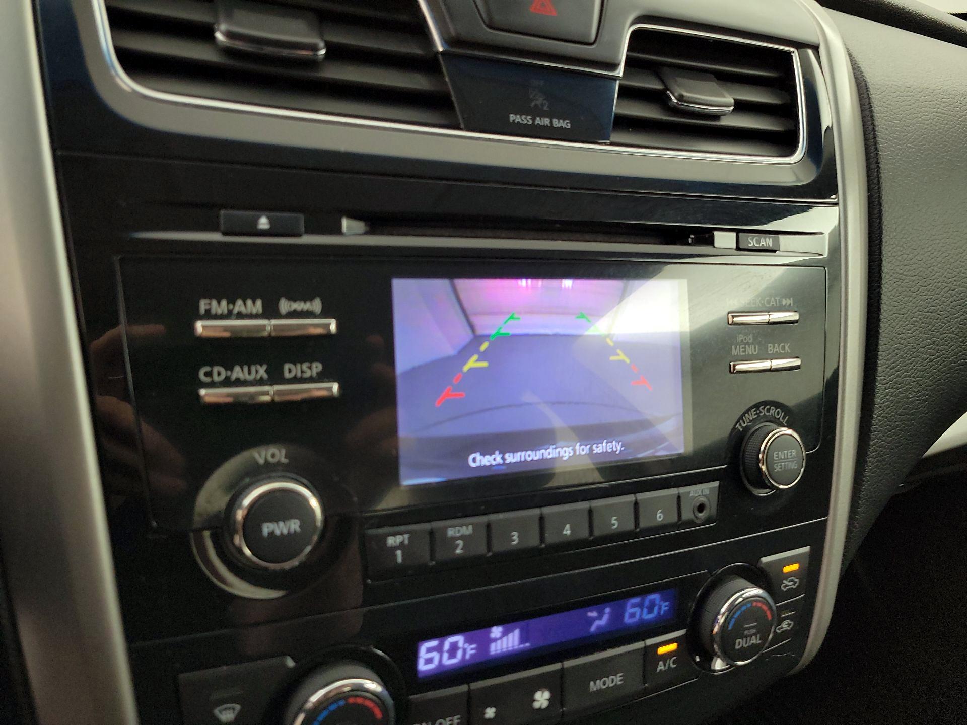 Thumbnail: 2013 Nissan Altima - 14