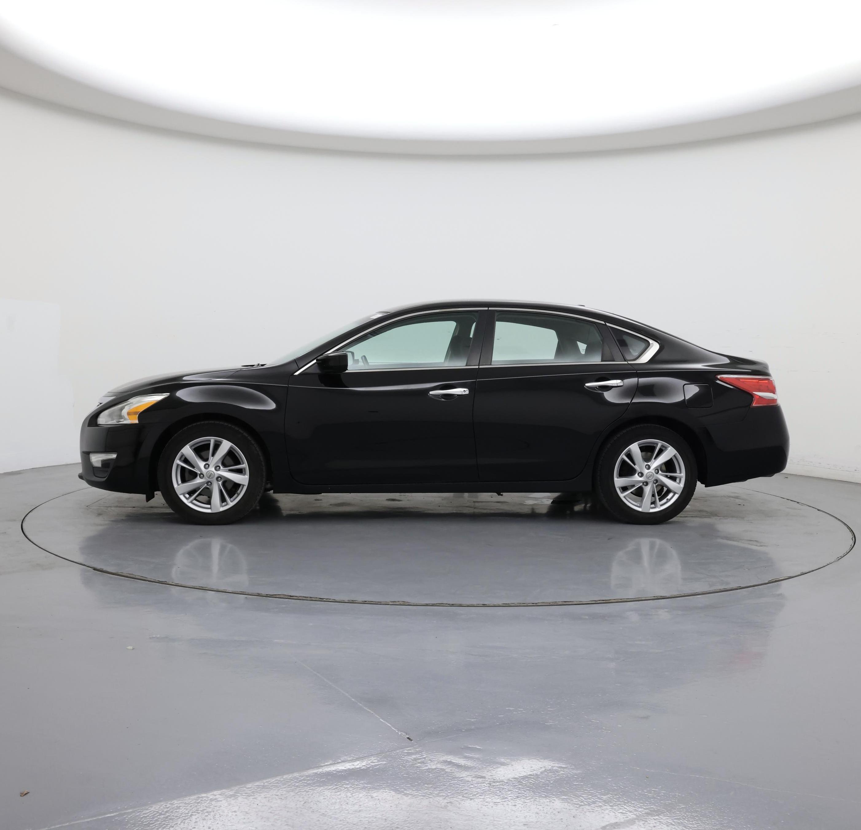 Thumbnail: 2013 Nissan Altima - 3