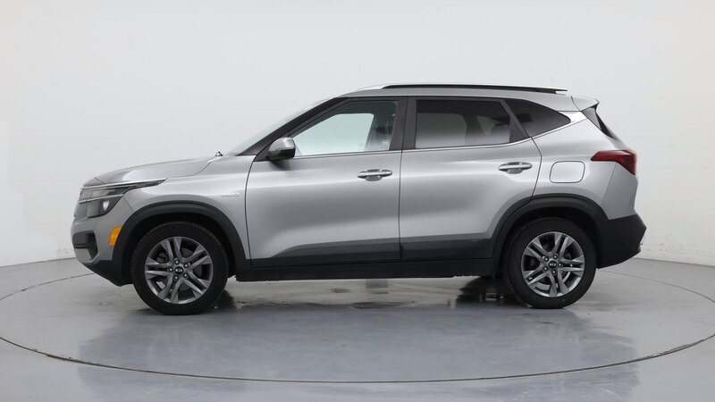 2021 Kia Seltos S 3