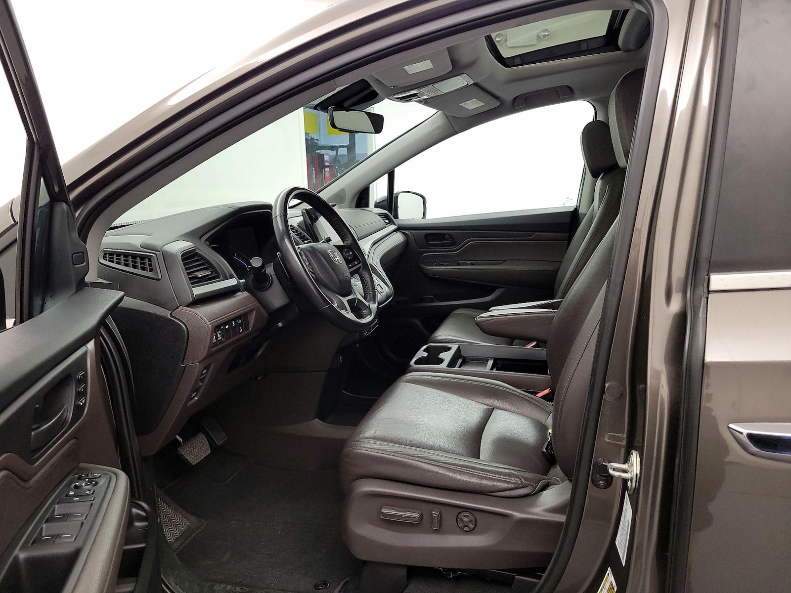 2020 Honda Odyssey EX-L - Photo 12