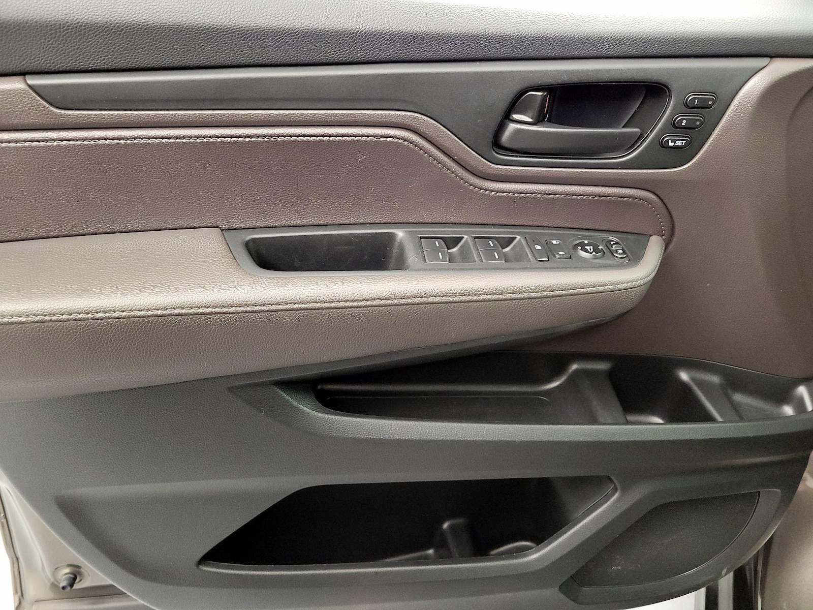 2020 Honda Odyssey EX-L - Photo 13