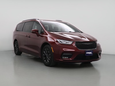 2021 Chrysler Pacifica Touring -
                Urbandale, IA