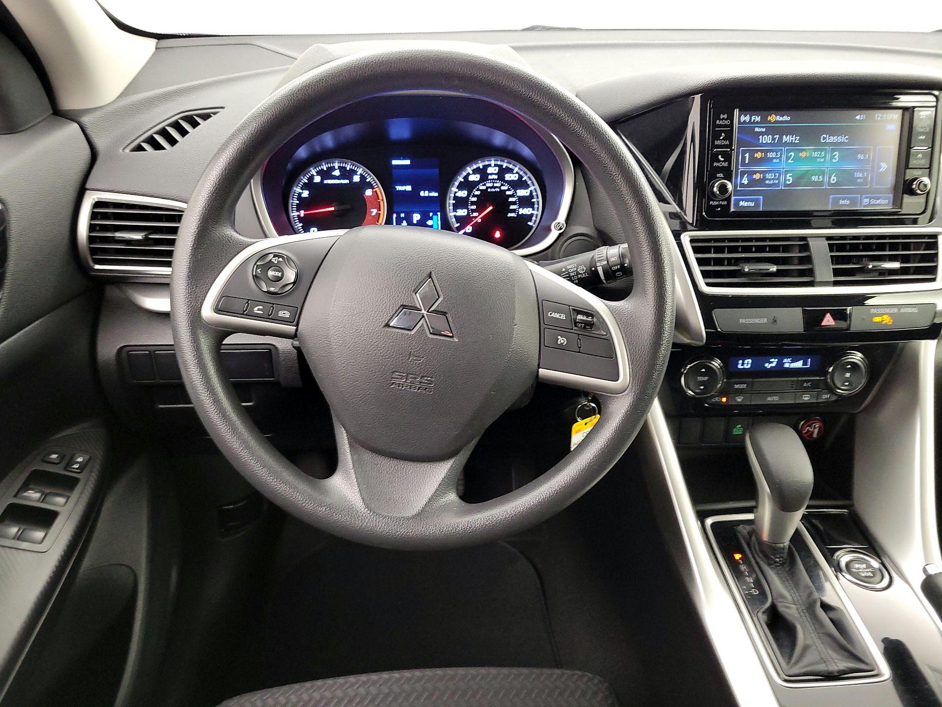 Thumbnail: 2019 Mitsubishi Eclipse Cross - 10