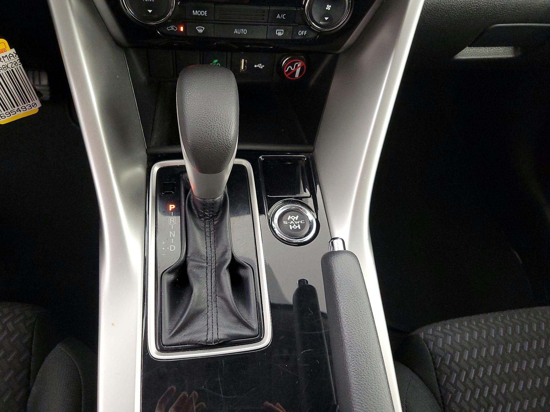 Thumbnail: 2019 Mitsubishi Eclipse Cross - 17