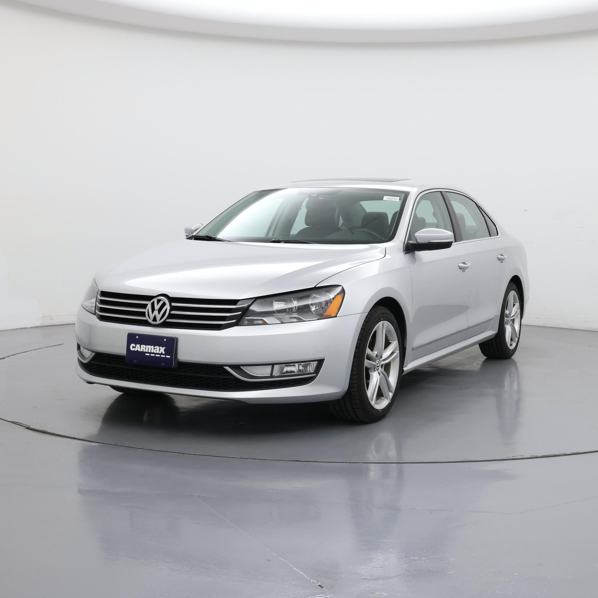Thumbnail: 2015 Volkswagen Passat - 4