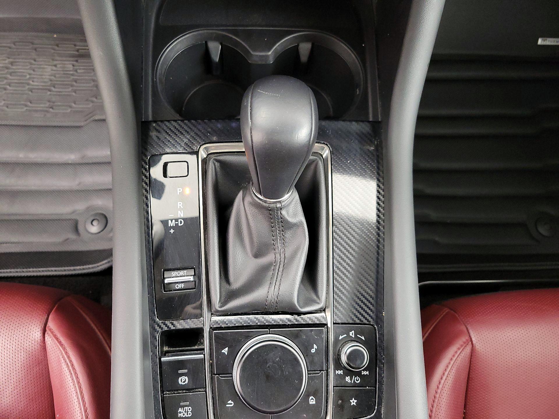 Thumbnail: 2021 Mazda Mazda3 - 18