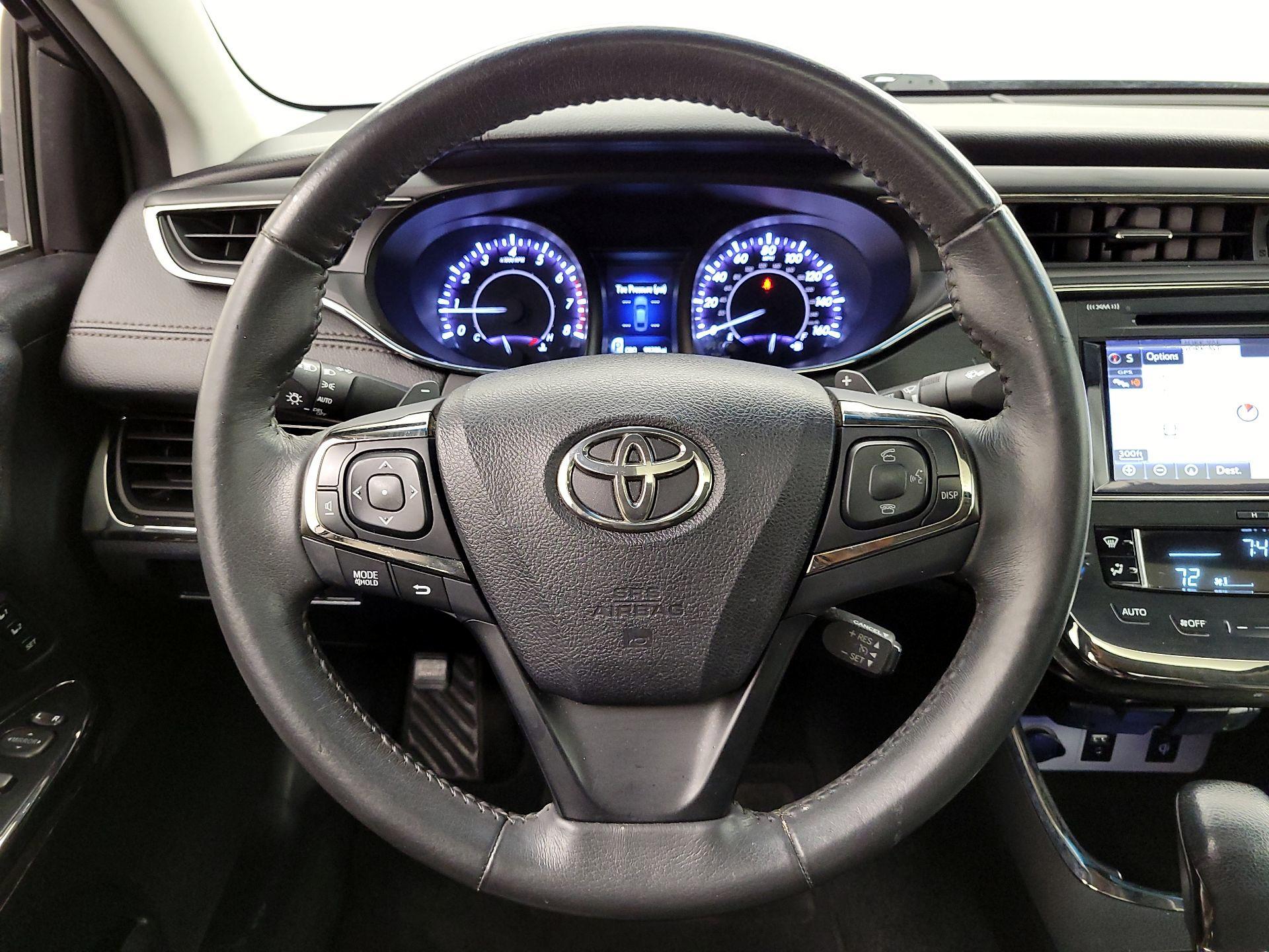 Thumbnail: 2016 Toyota Avalon - 10
