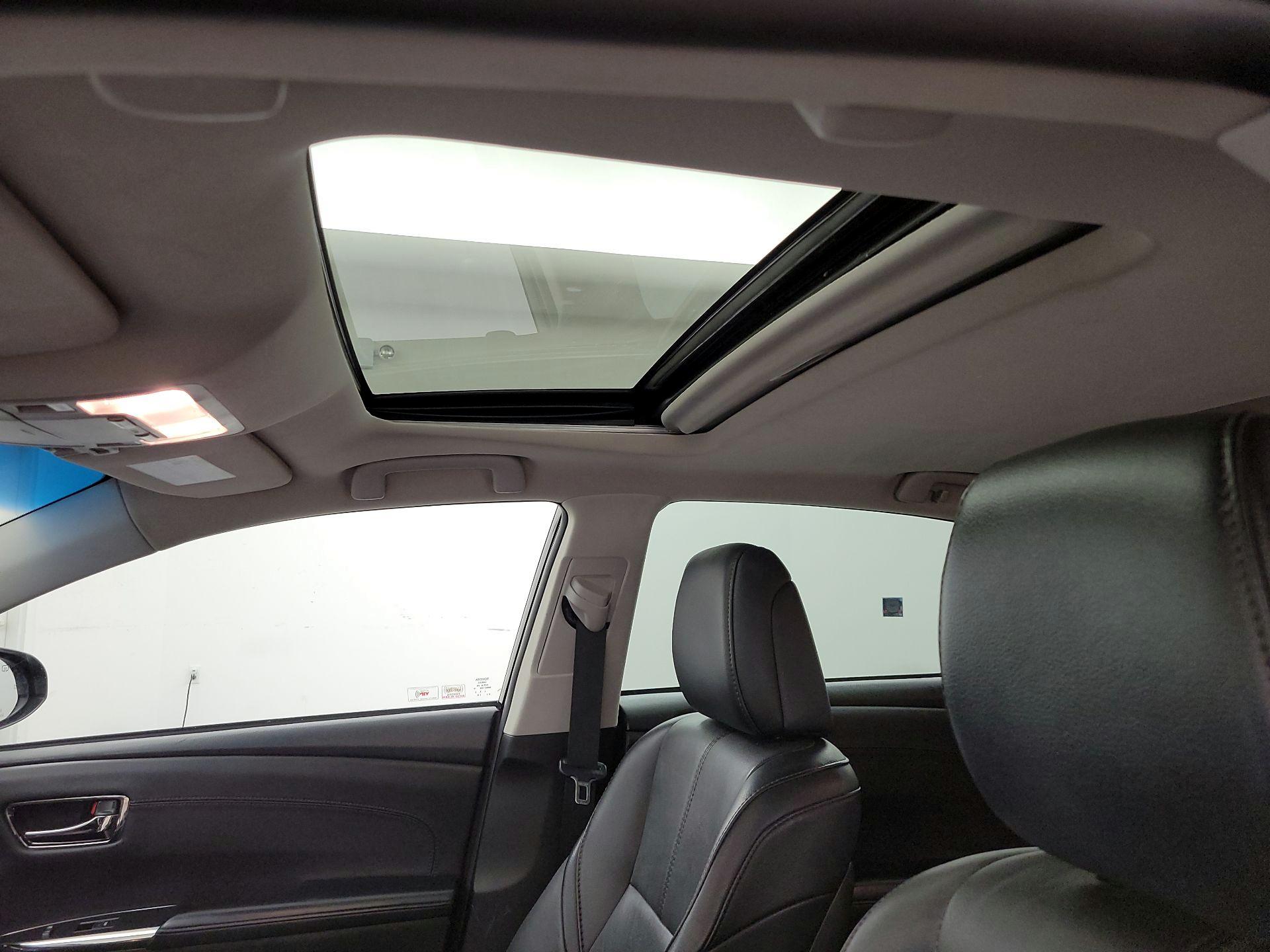 Thumbnail: 2016 Toyota Avalon - 19