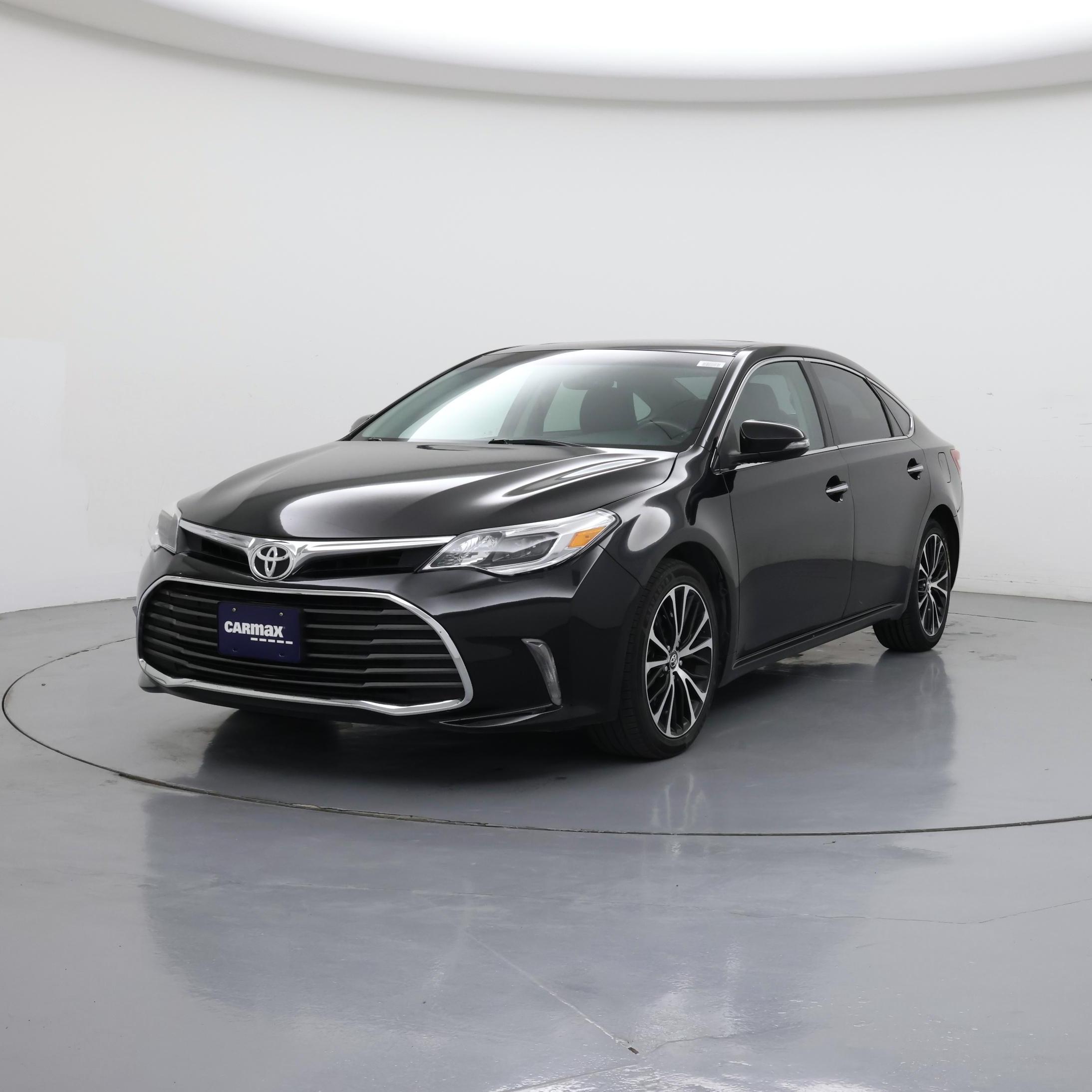 Thumbnail: 2016 Toyota Avalon - 4